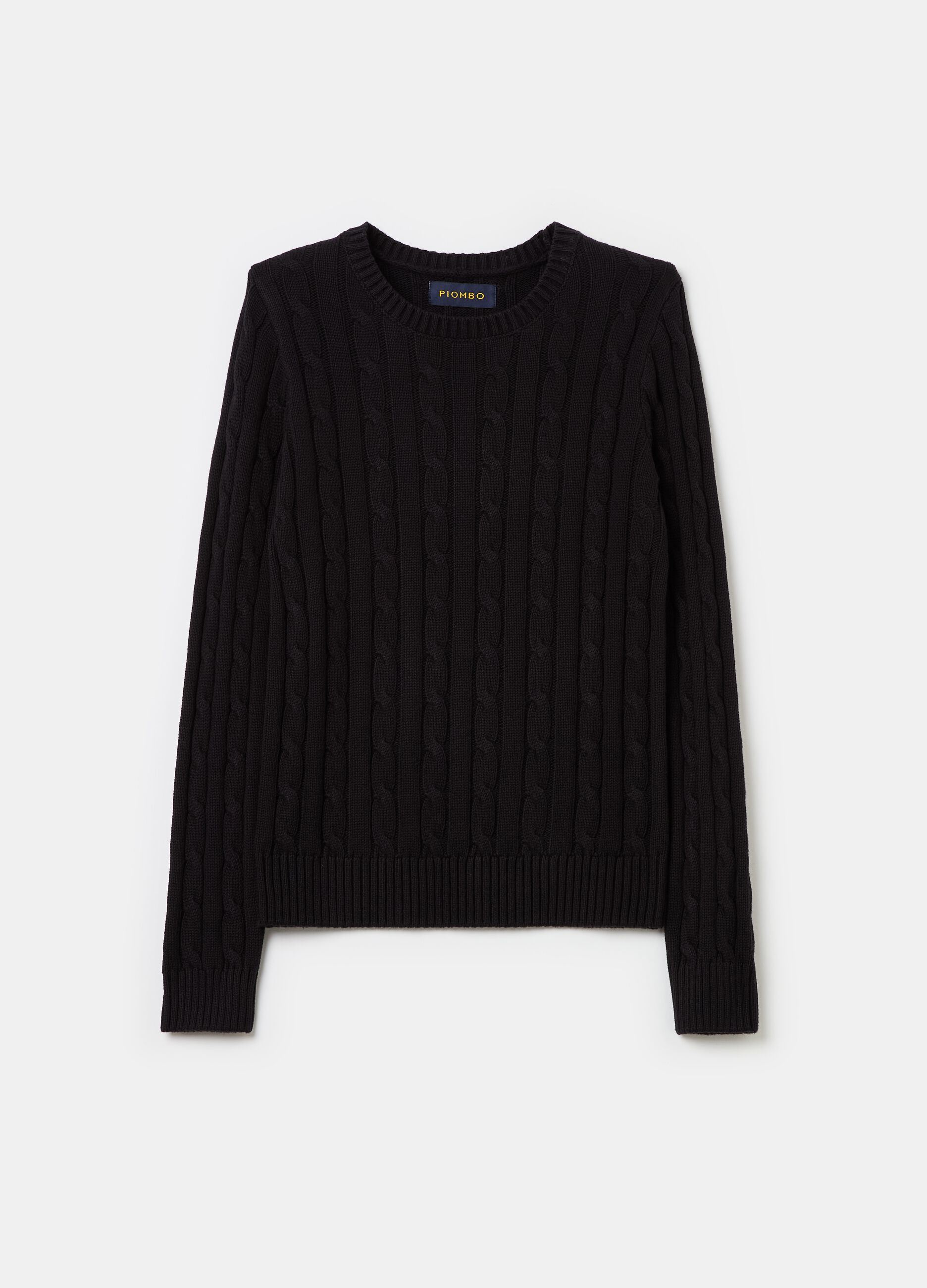 Ribbed pullover with cable-knit design