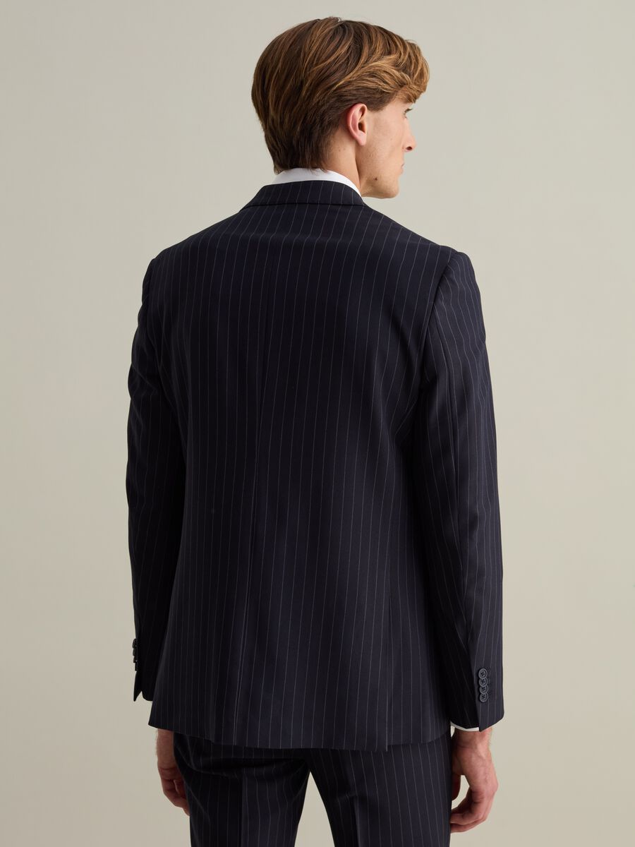 Easy-fit pinstriped blazer_4