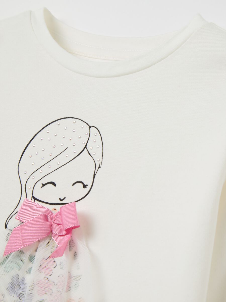 T-shirt stampa con applicazioni_2