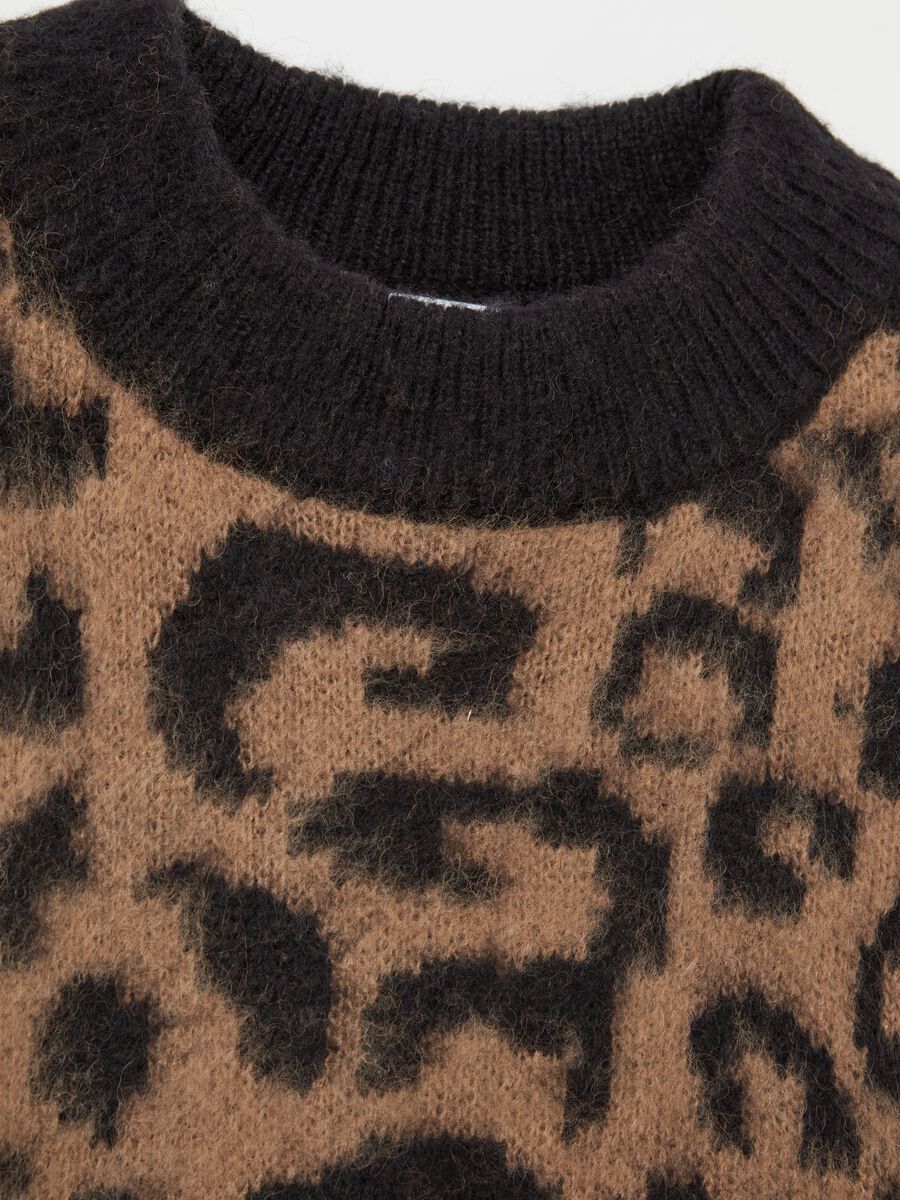 Pullover with animal print motif_5