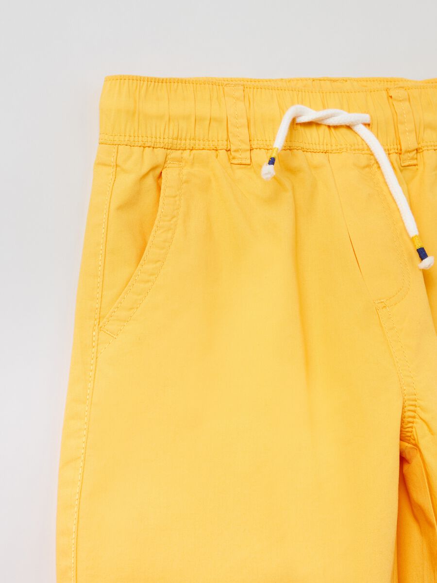Cotton Bermuda shorts with drawstring_2