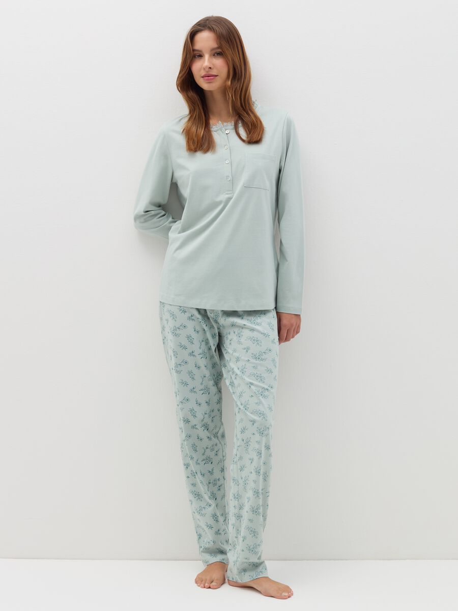 Organic cotton pyjamas with floral pattern_2