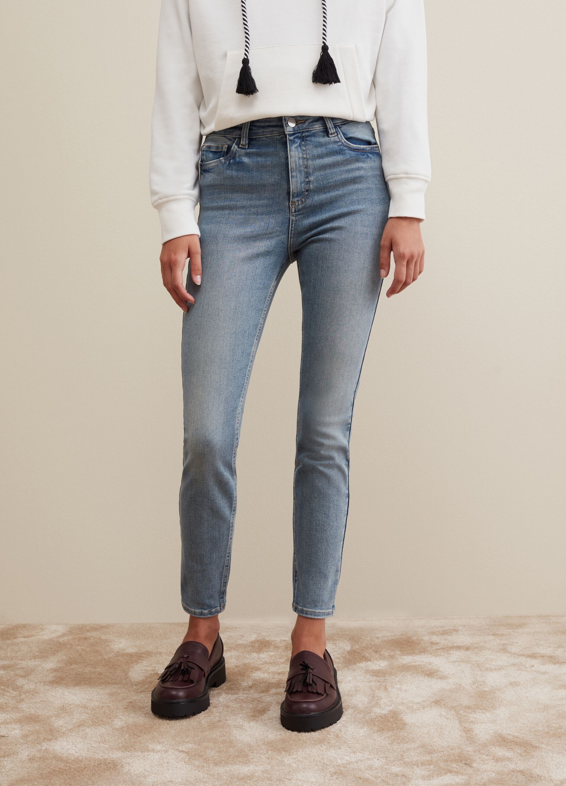 Skinny-fit stretch jeans