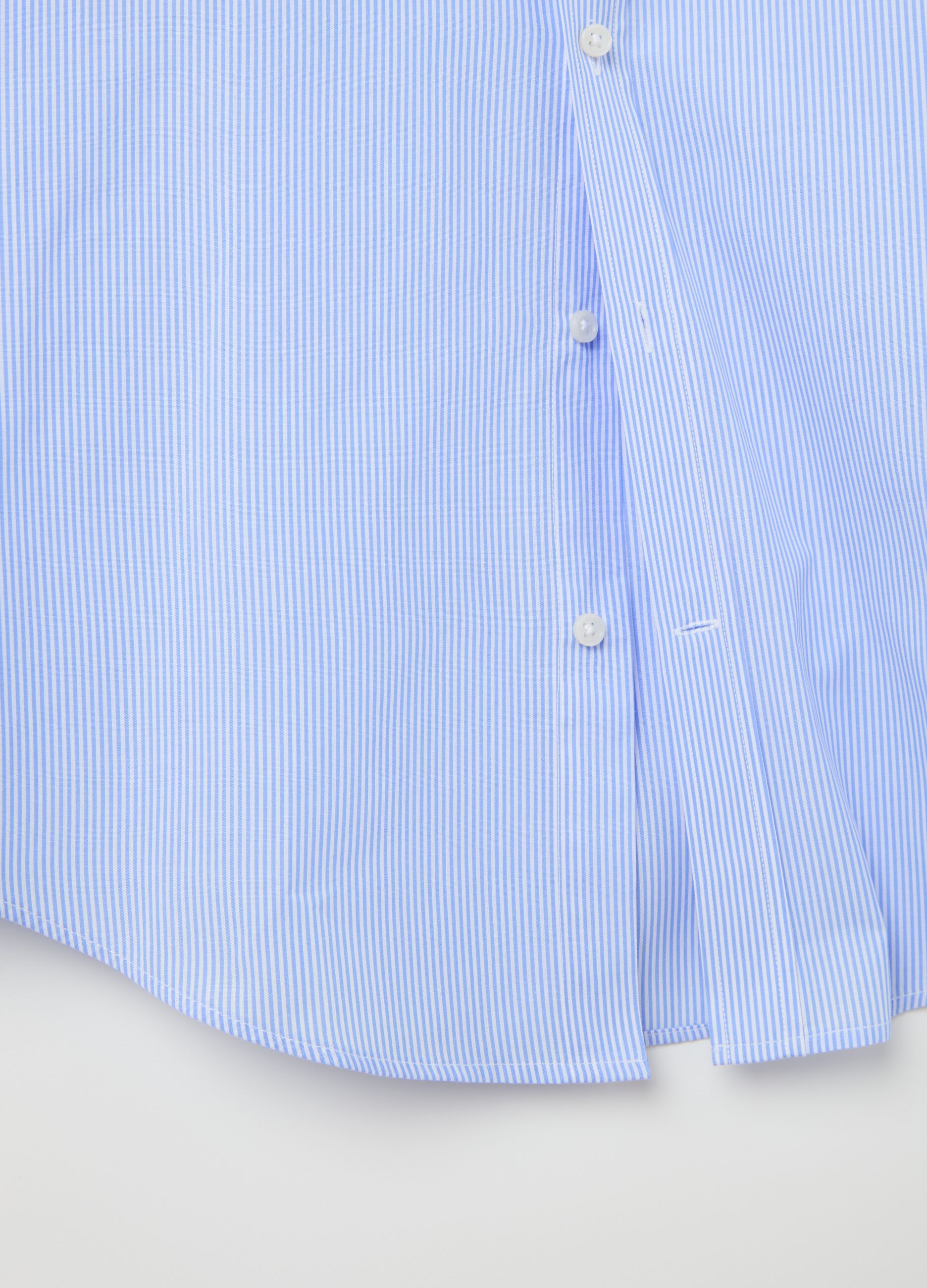 Slim-fit shirt with striped pattern