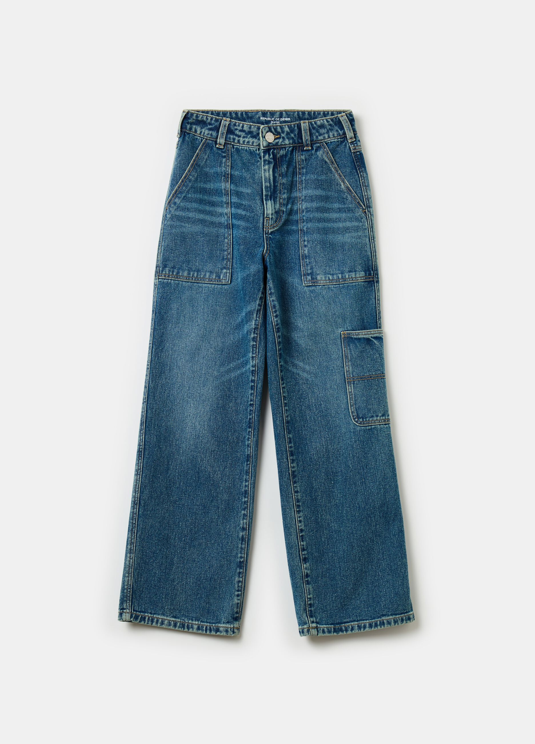 Skater jeans with pockets