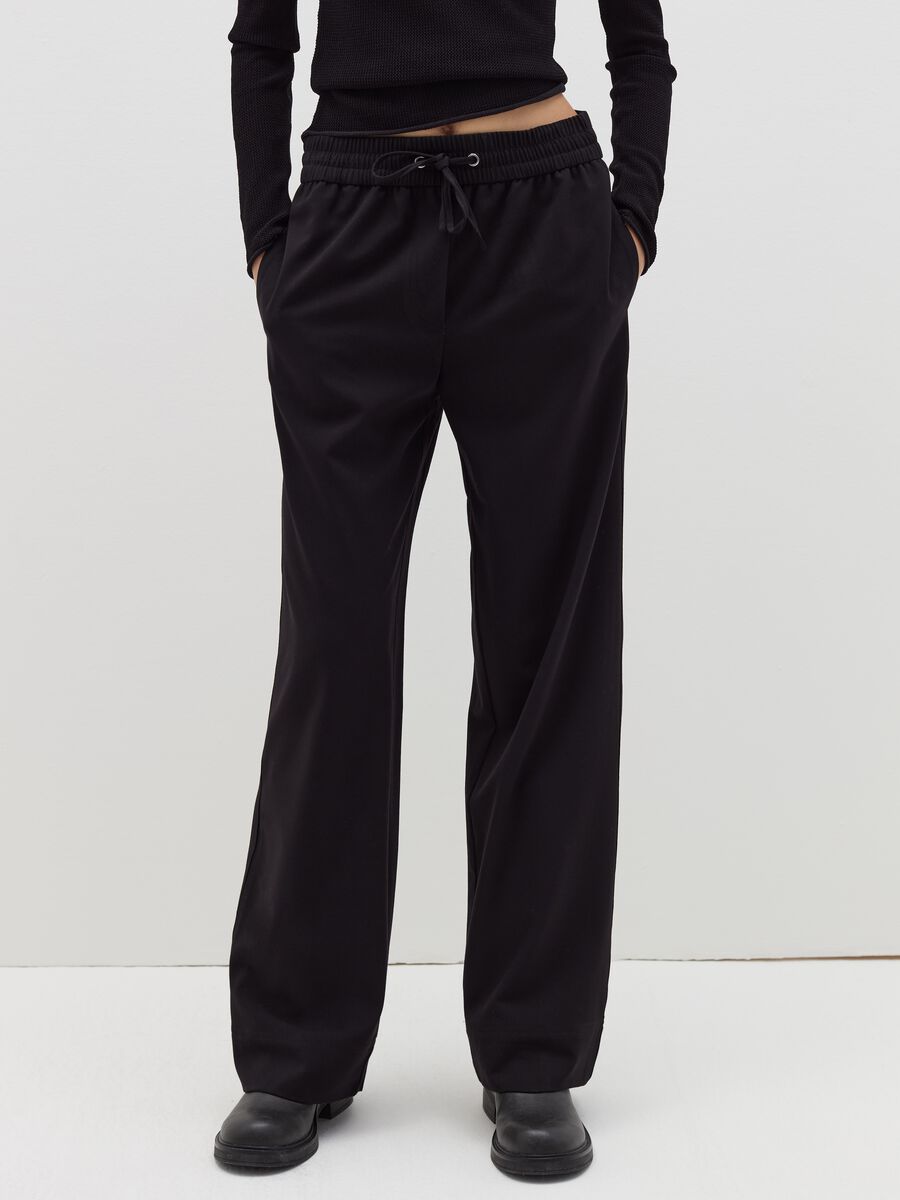 Relaxed-fit trousers with drawstring_3