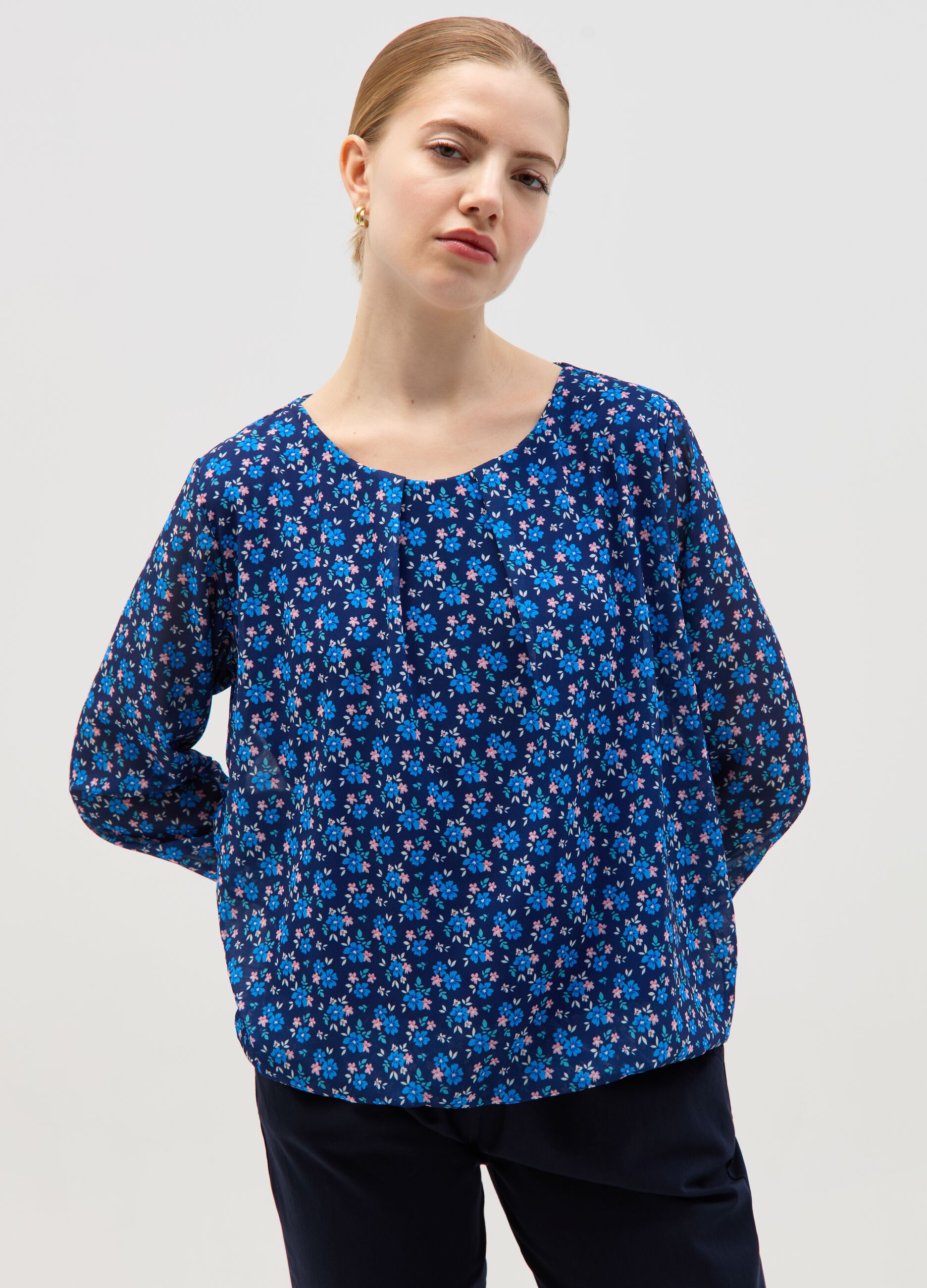 Blouse with small flowers print