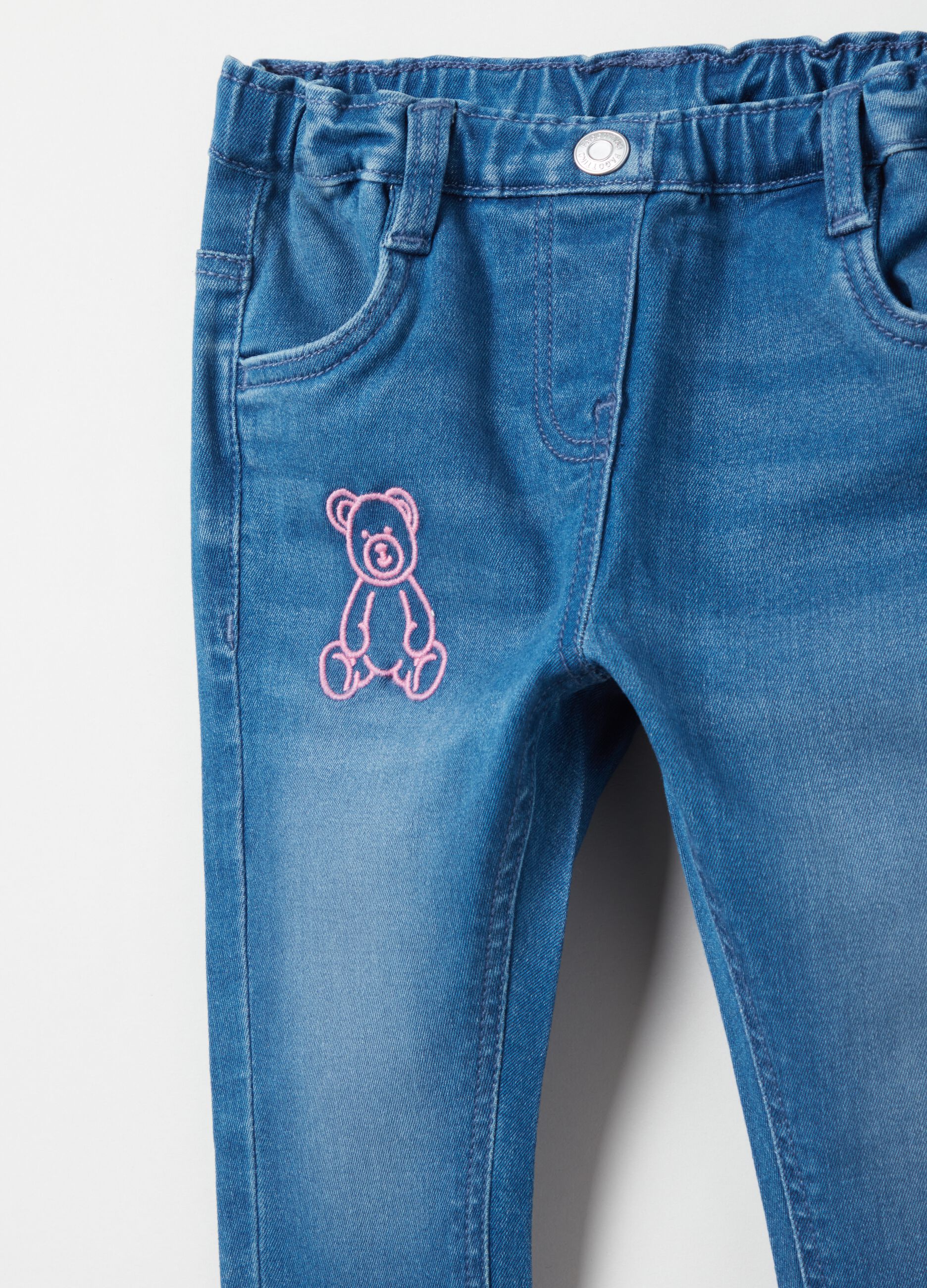 Slim fit jeggings with teddy bear embroidery