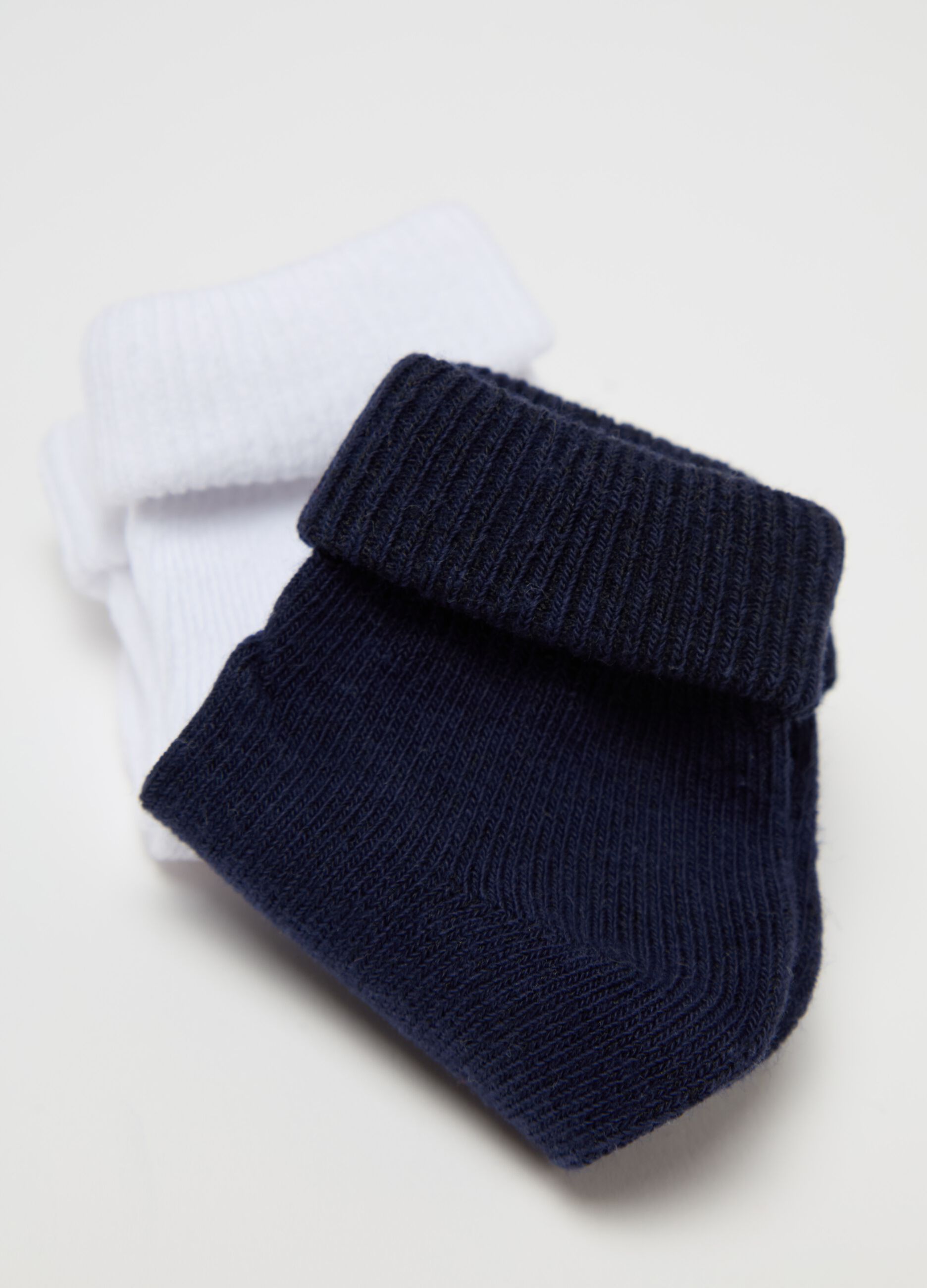 Three-pair pack stretch socks with turn ups