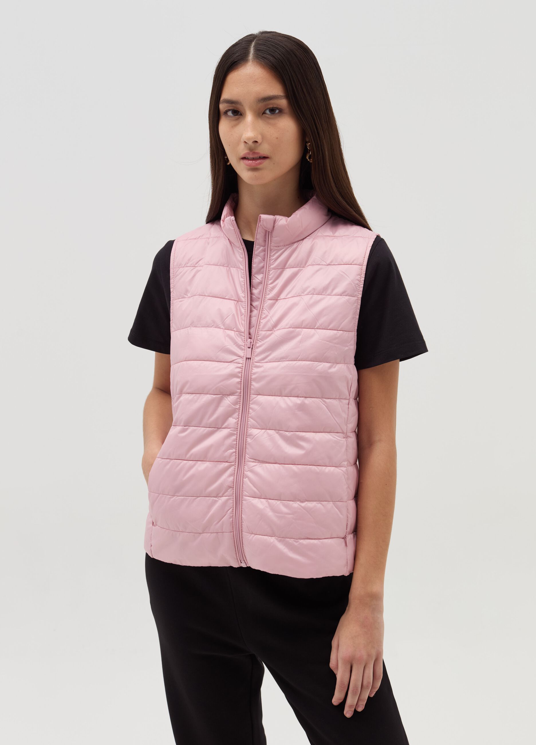 Ultralight gilet with high neck