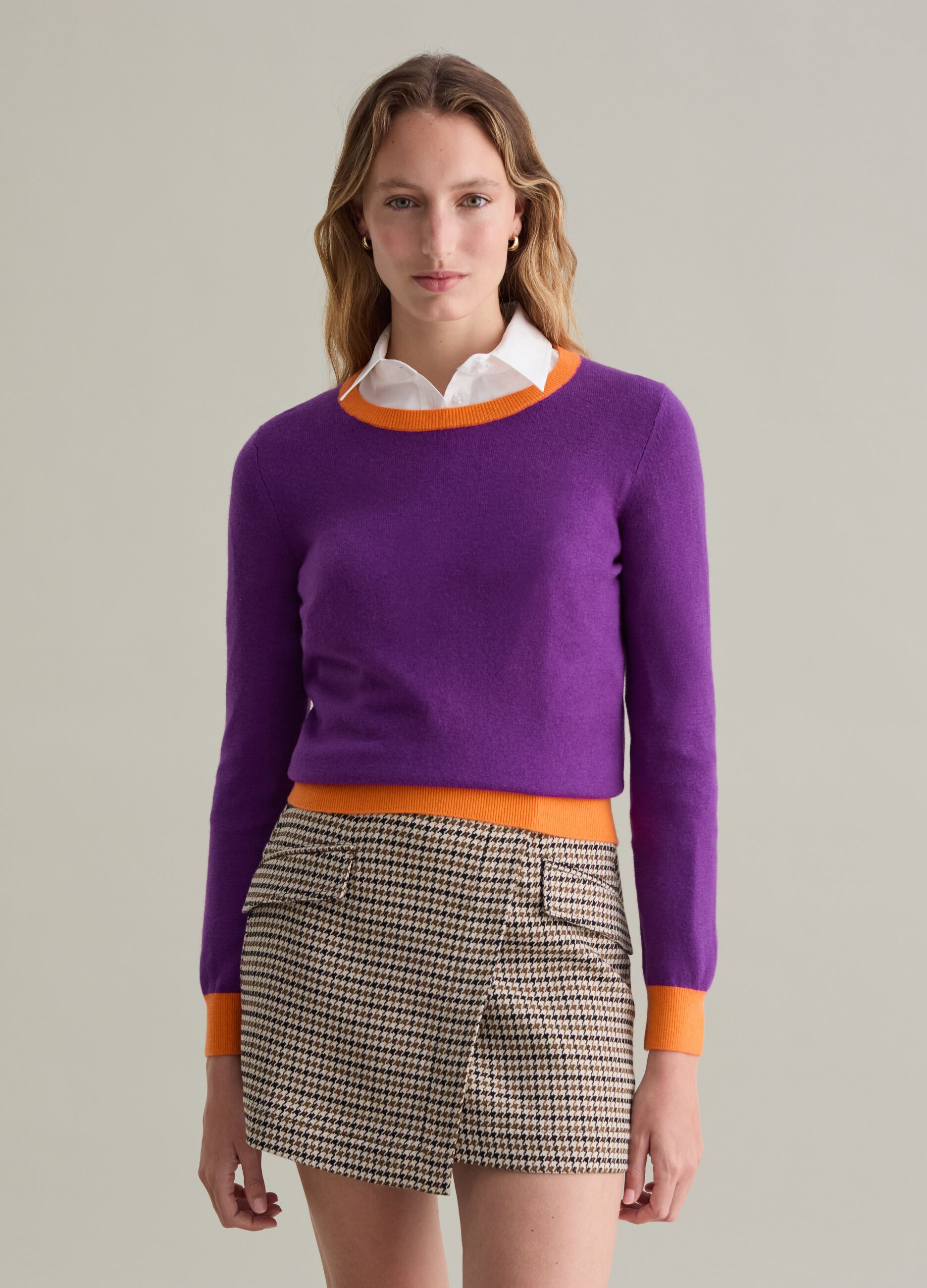 Wool pullover with contrasting trims