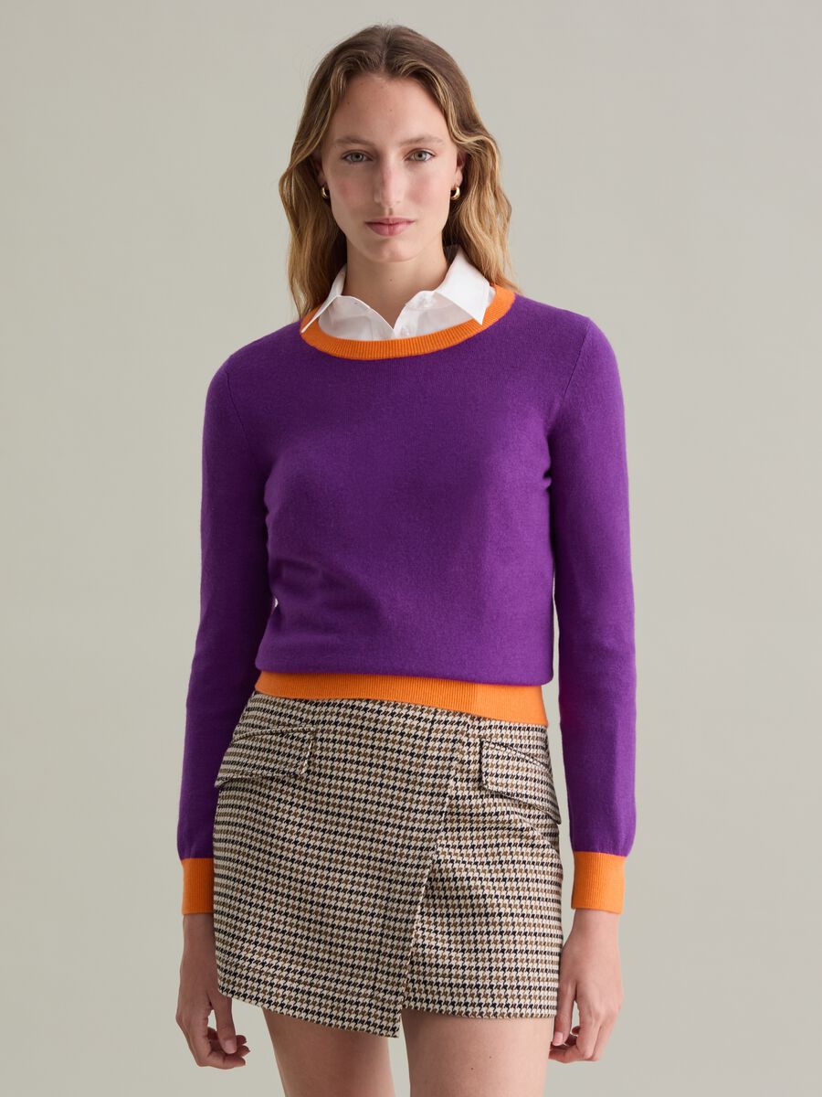 Wool pullover with contrasting trims_2