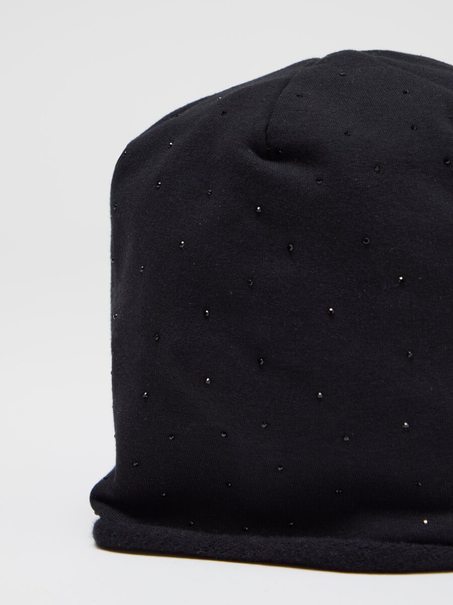 Organic cotton fleece hat with diamantés_2