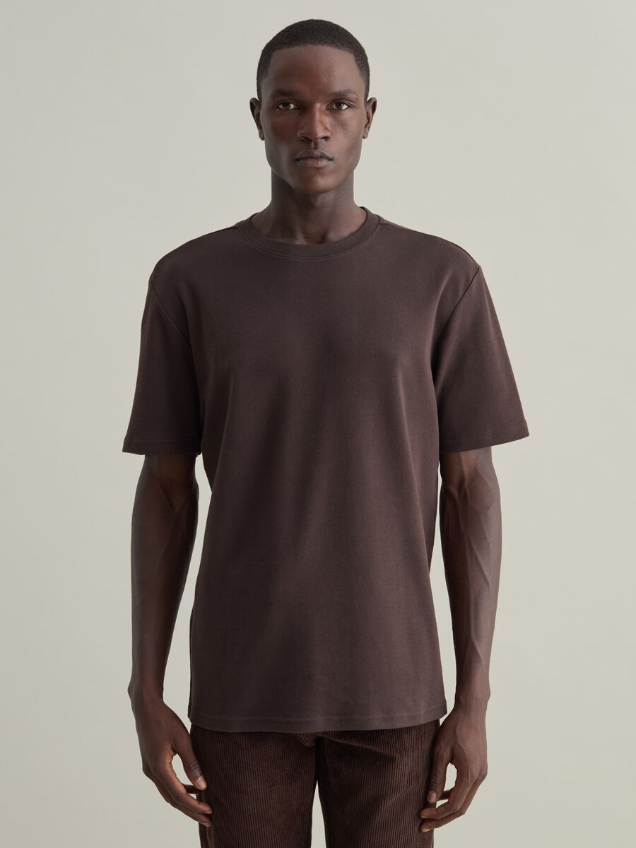 Contemporary T-shirt in cotton with round neck_1