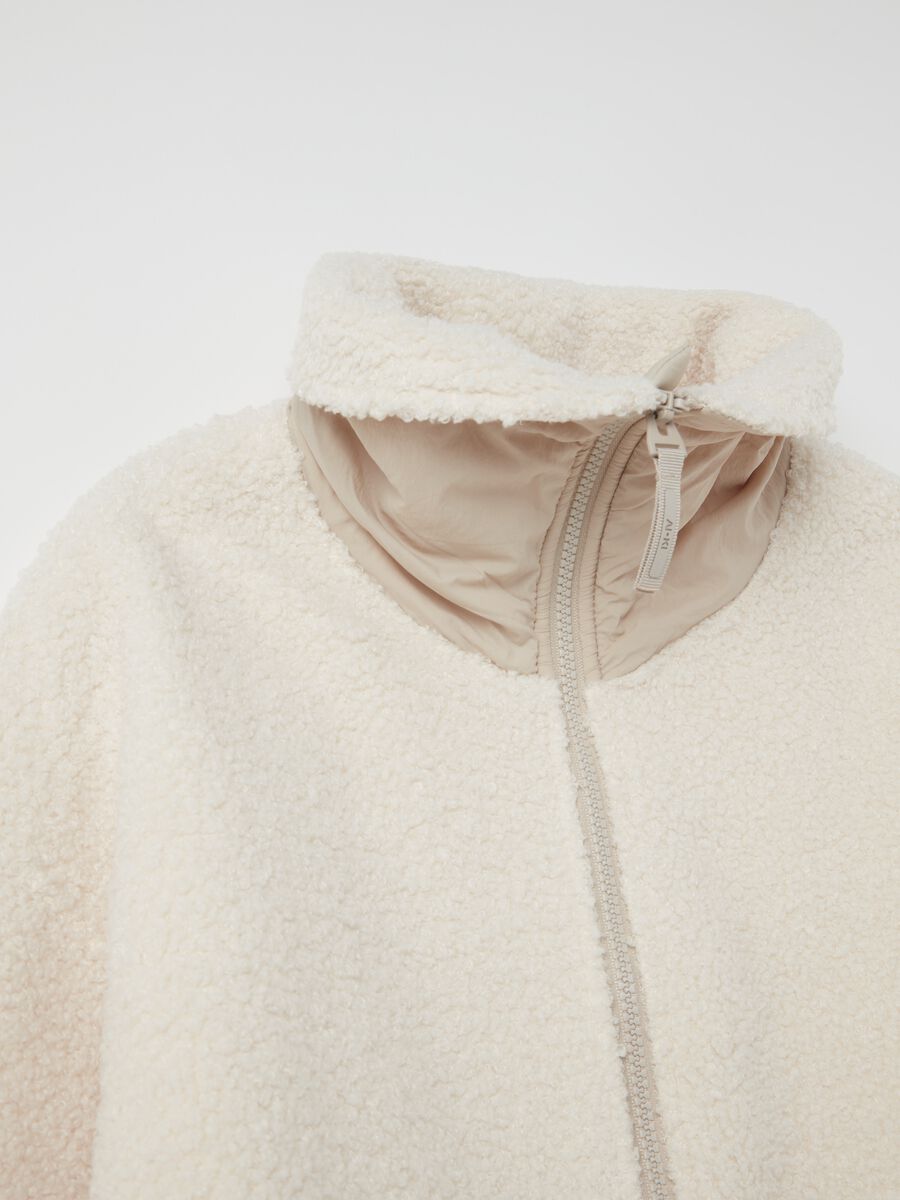 Full-zip sweatshirt in sherpa with high neck_5