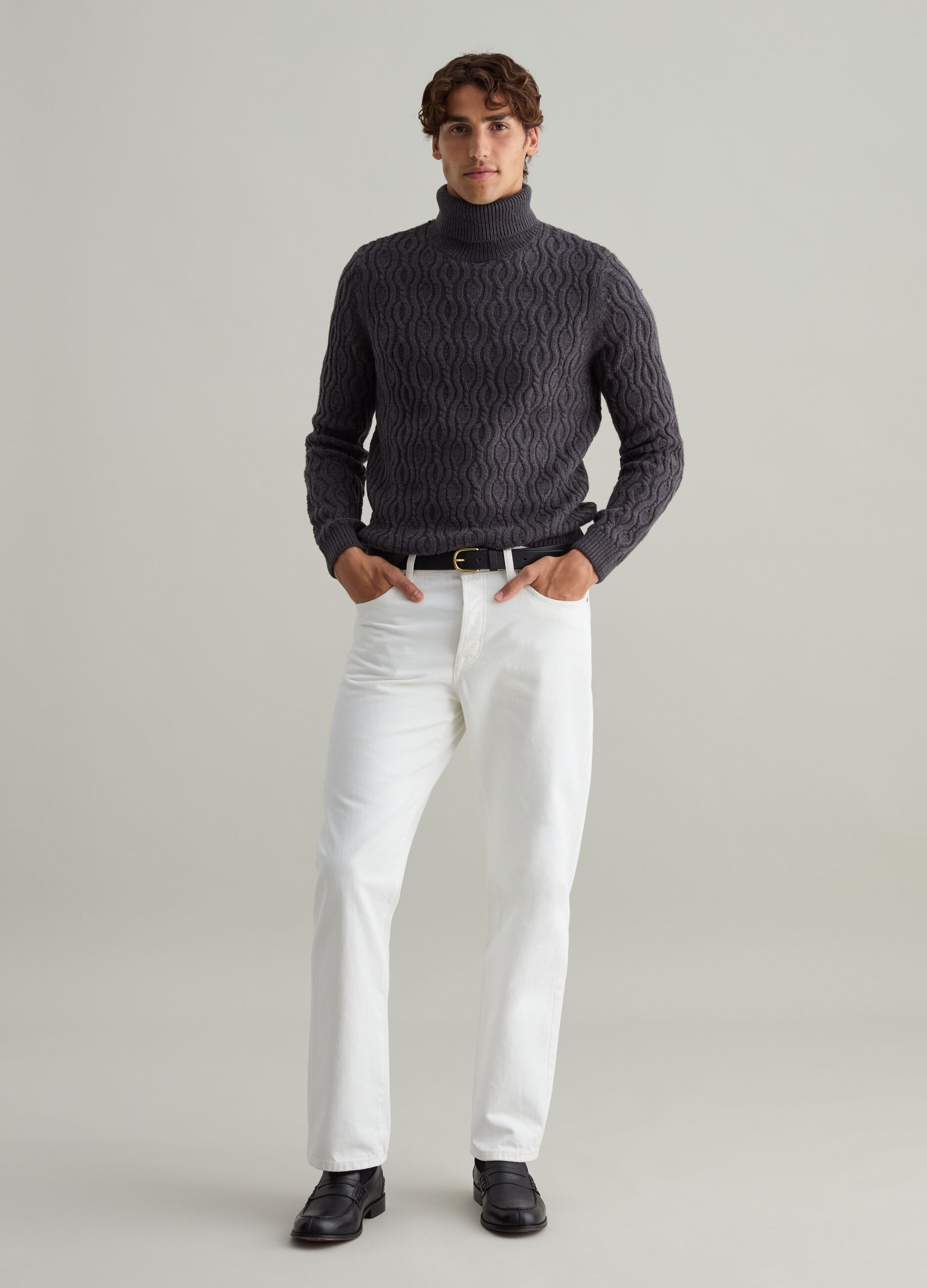 High-neck pullover with wavy design