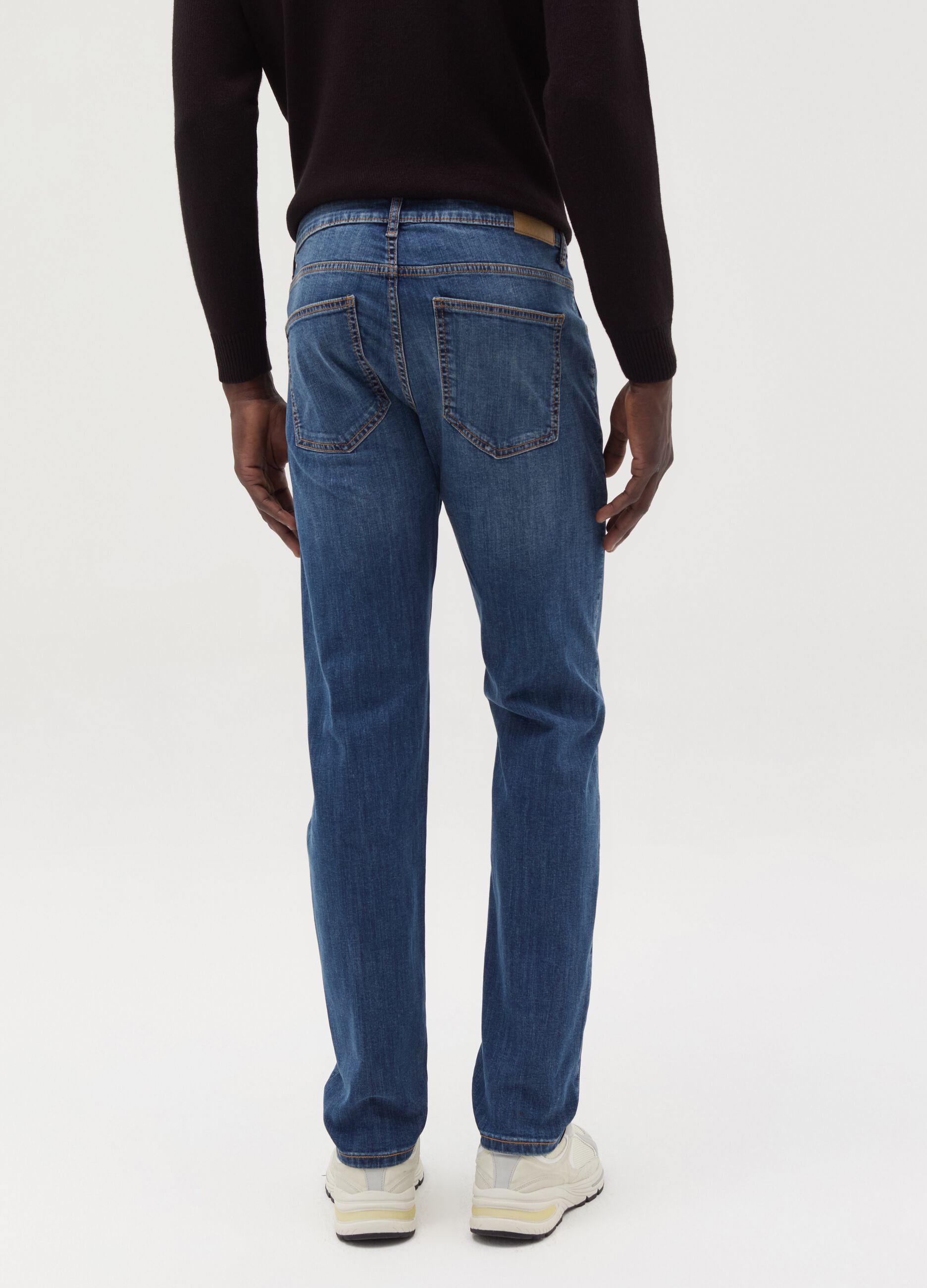 Slim-fit stretch jeans with five pockets