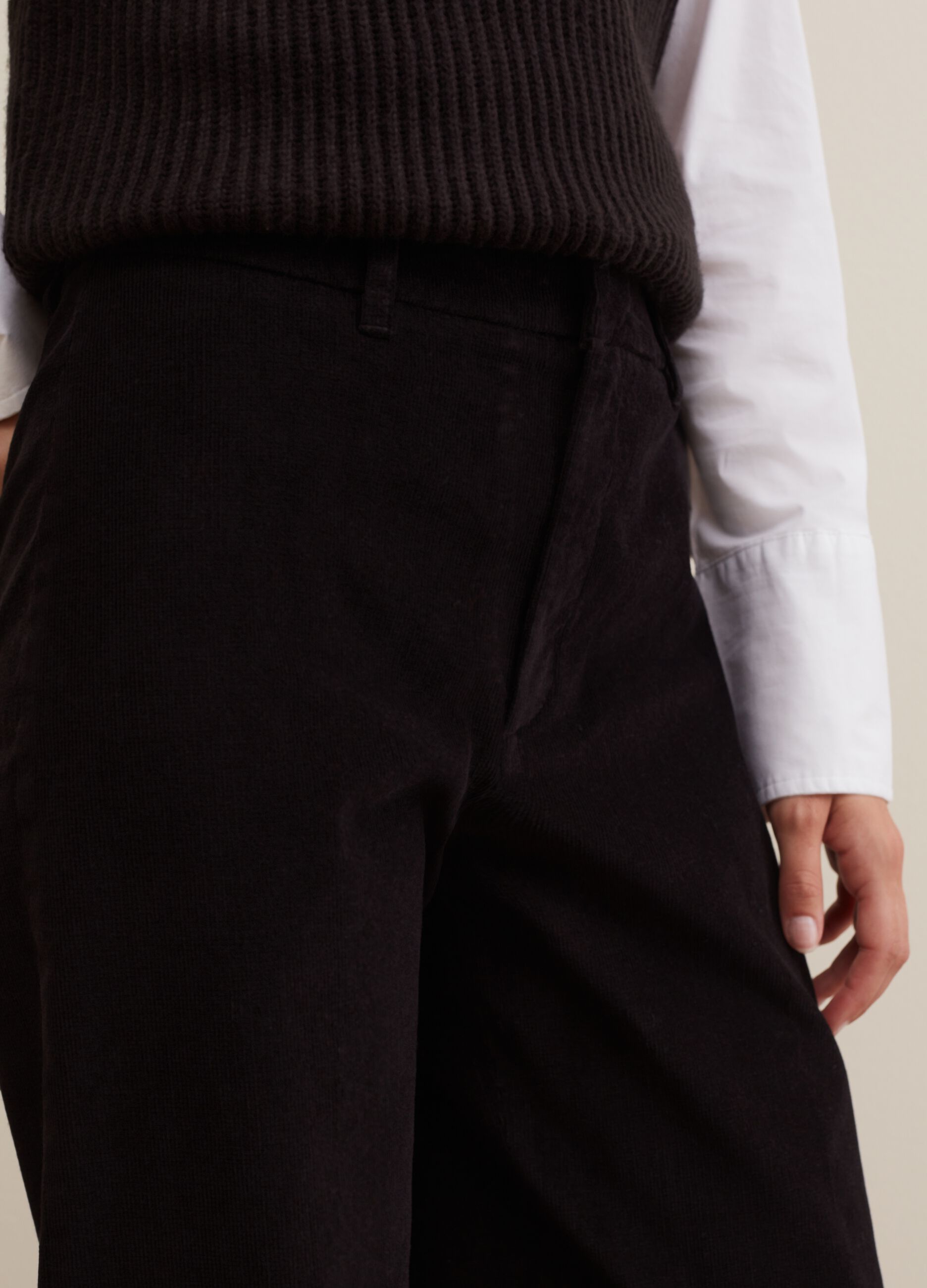 Straight-fit trousers in corduroy