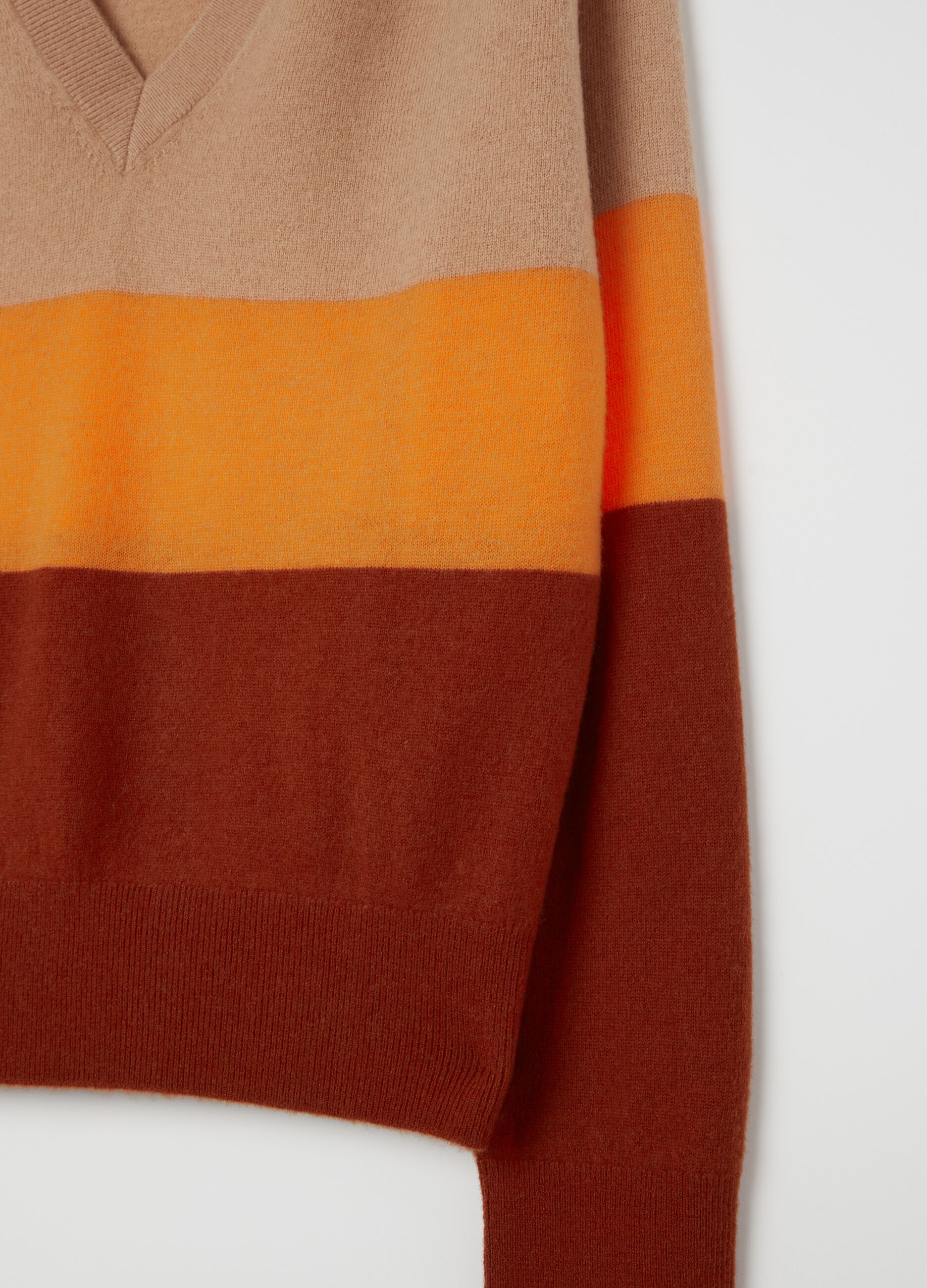 Colourblock wool pullover