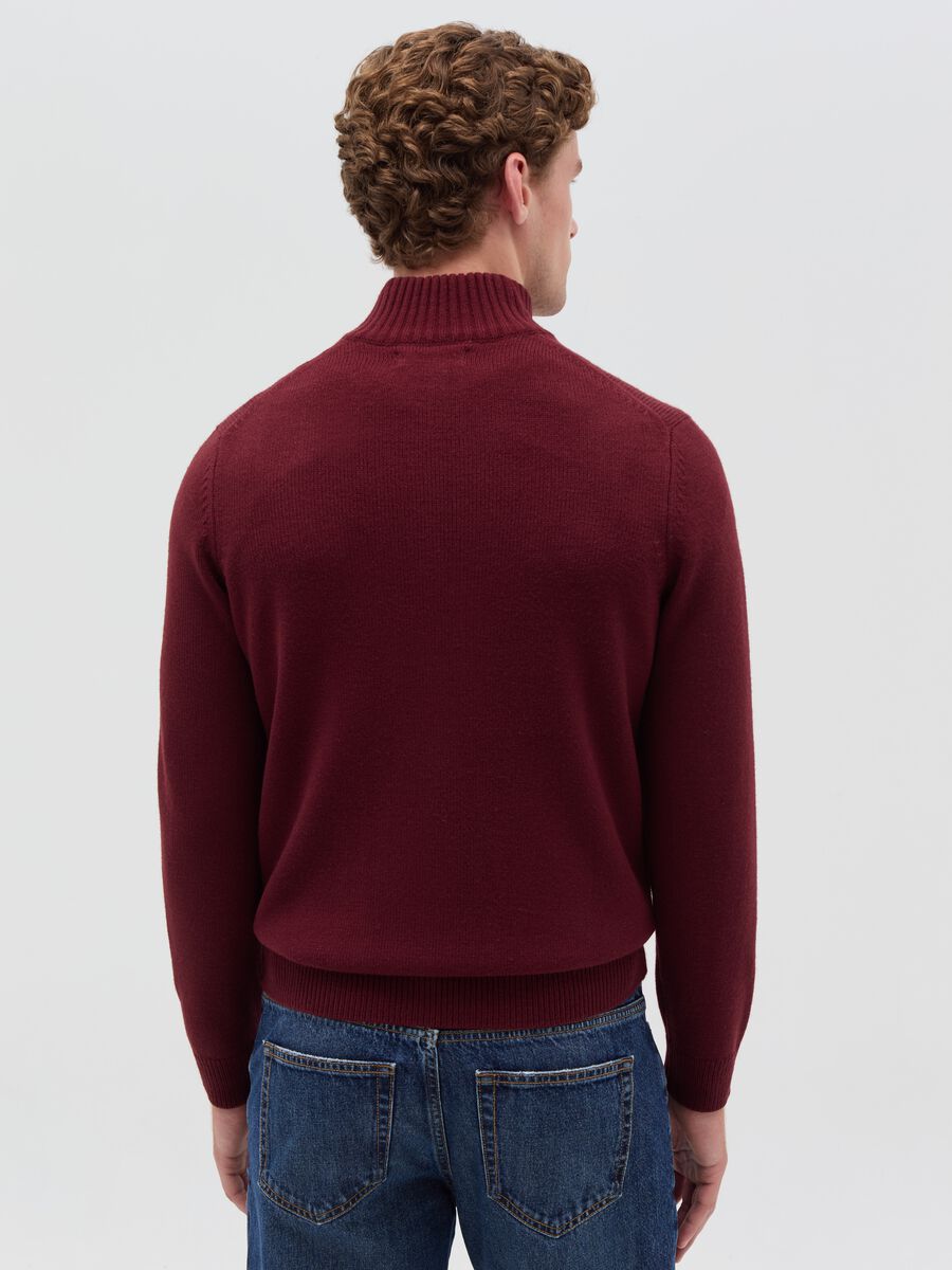 Pullover with half-zip neckline_2