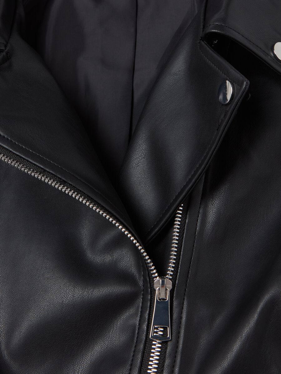 Curvy glossy-effect biker jacket with zip_1