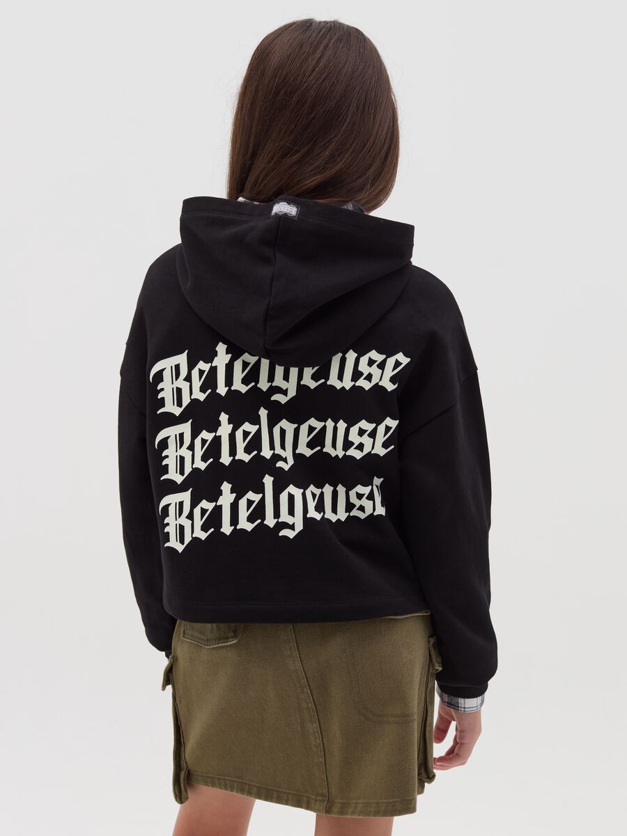 Crop sweatshirt with hood and "Betelgeuse" print_1