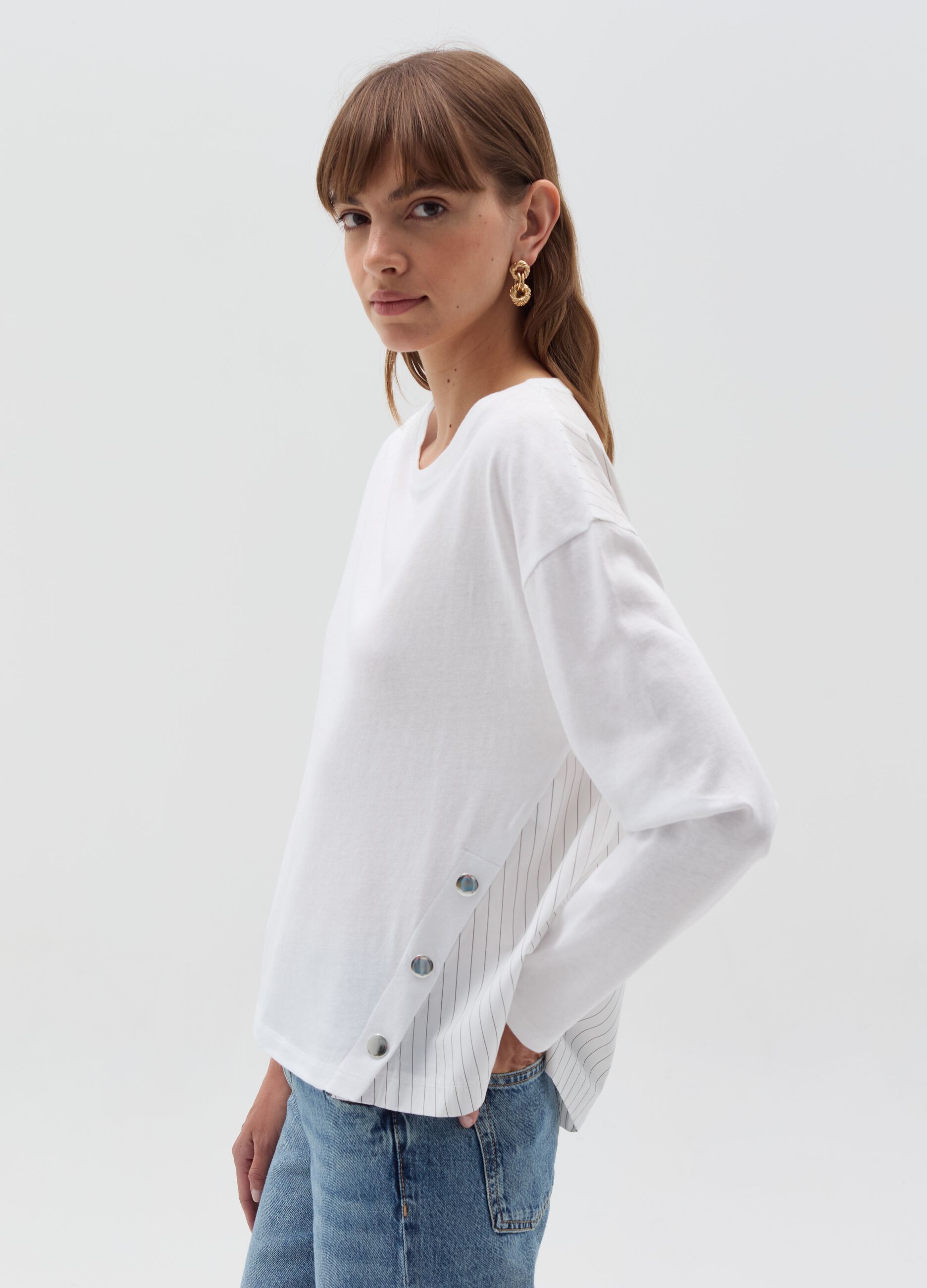 Long-sleeved T-shirt with striped inserts