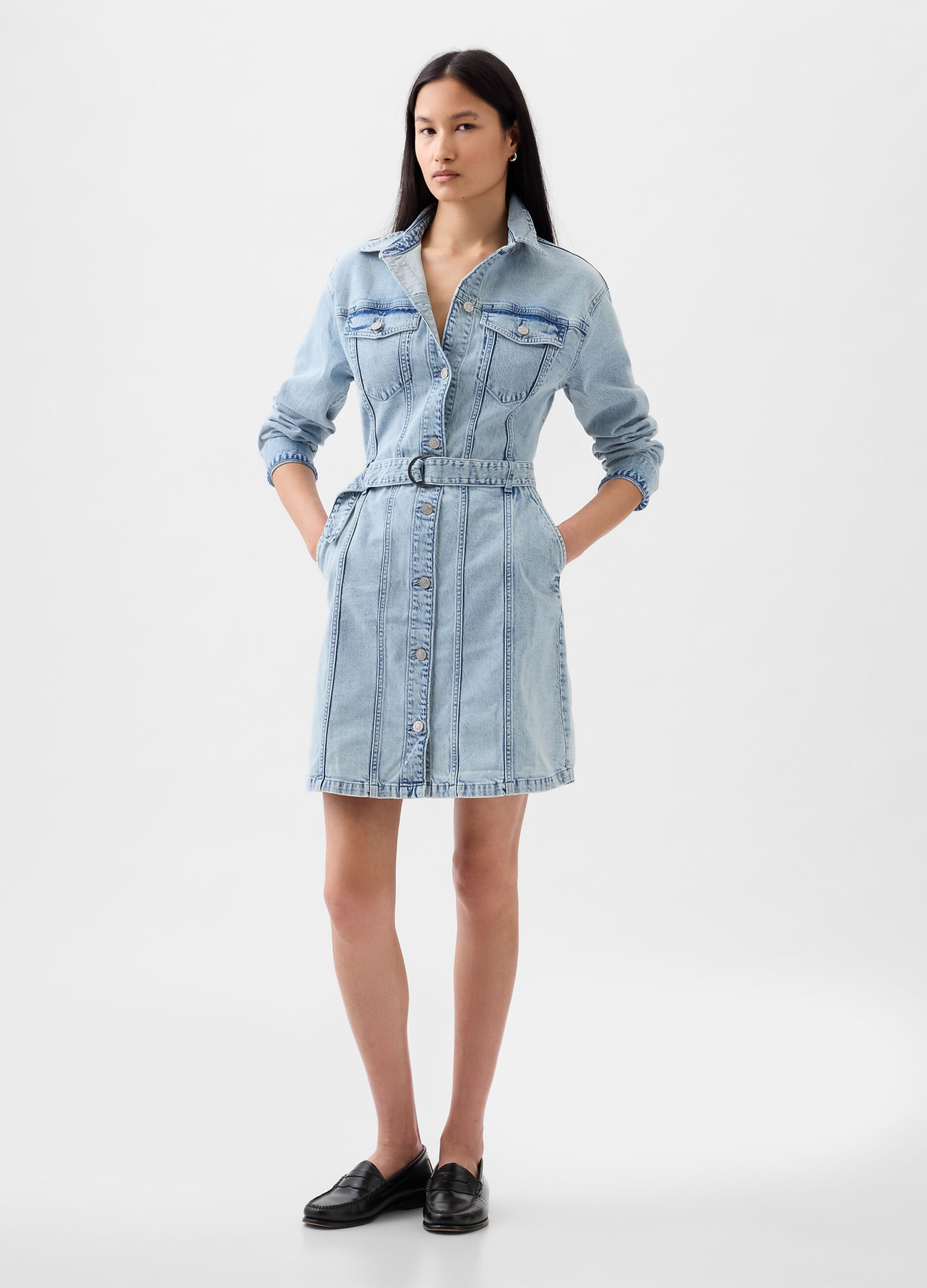 Short shirt dress in denim with belt