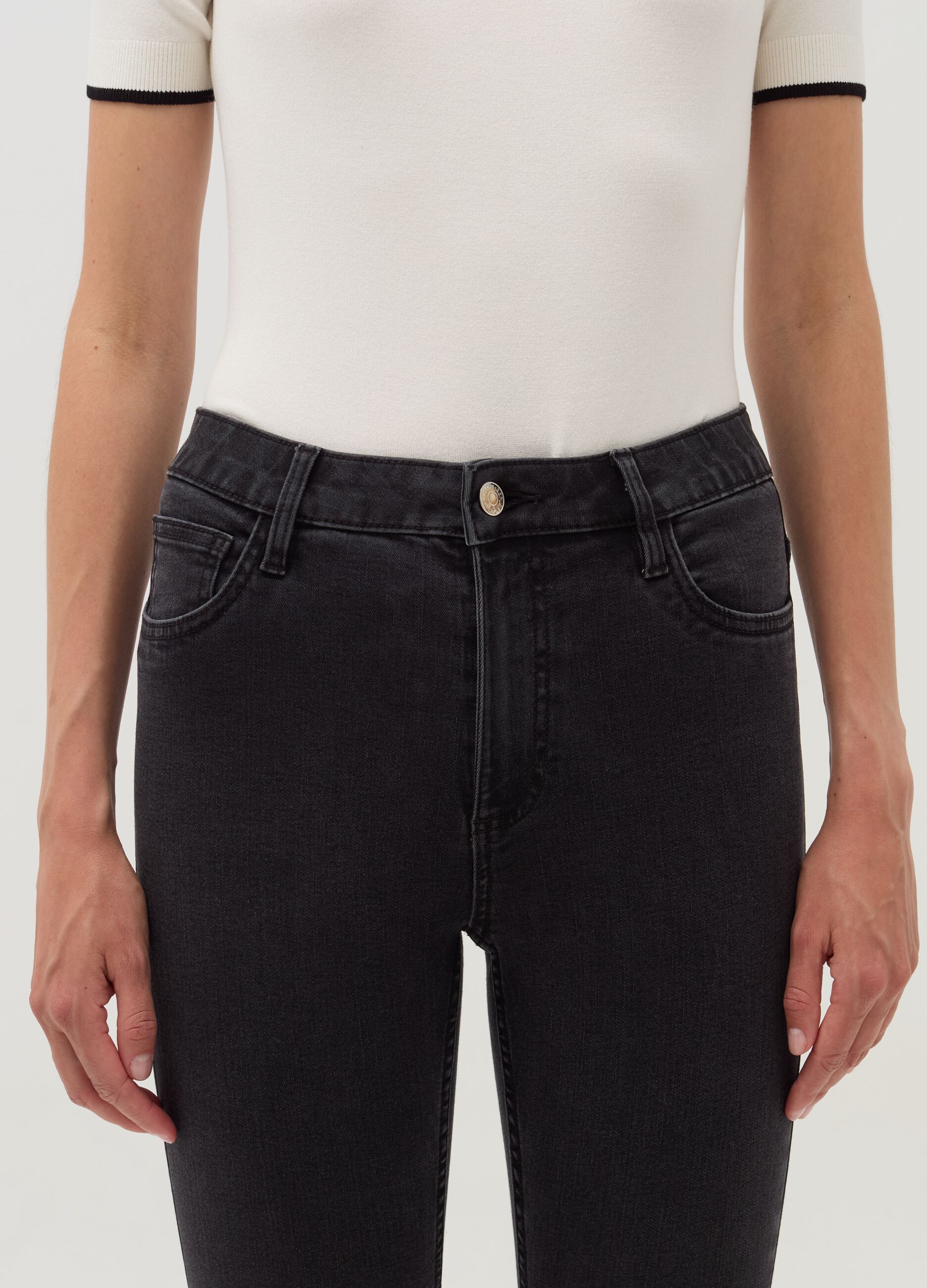 Skinny-fit crop jeans