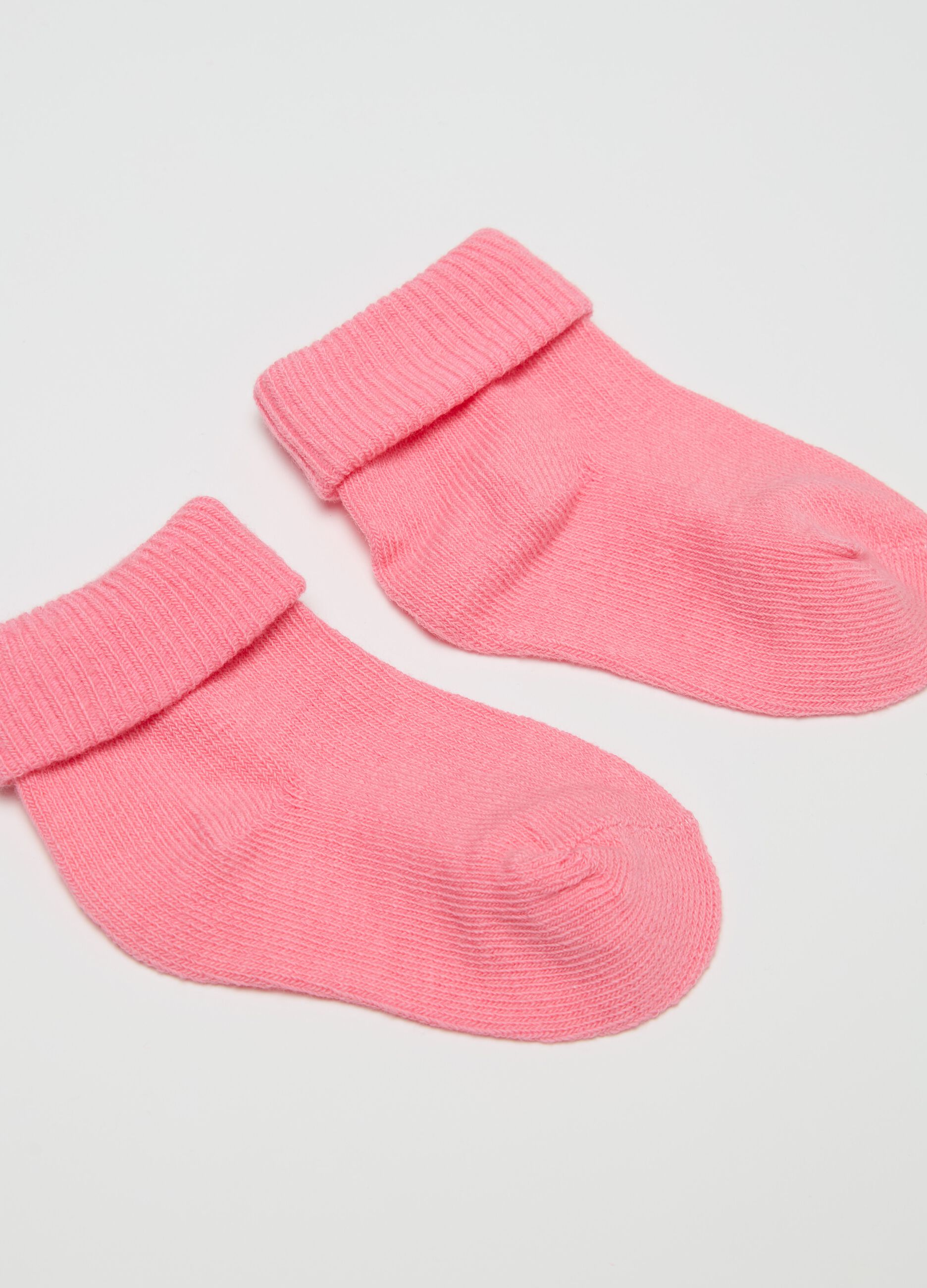 Three-pair pack stretch socks with turn ups