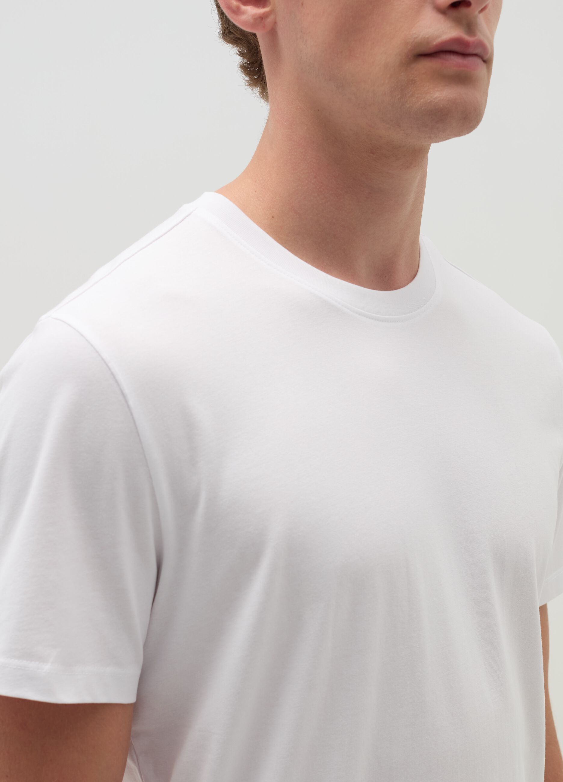 Cotton T-shirt with round neck