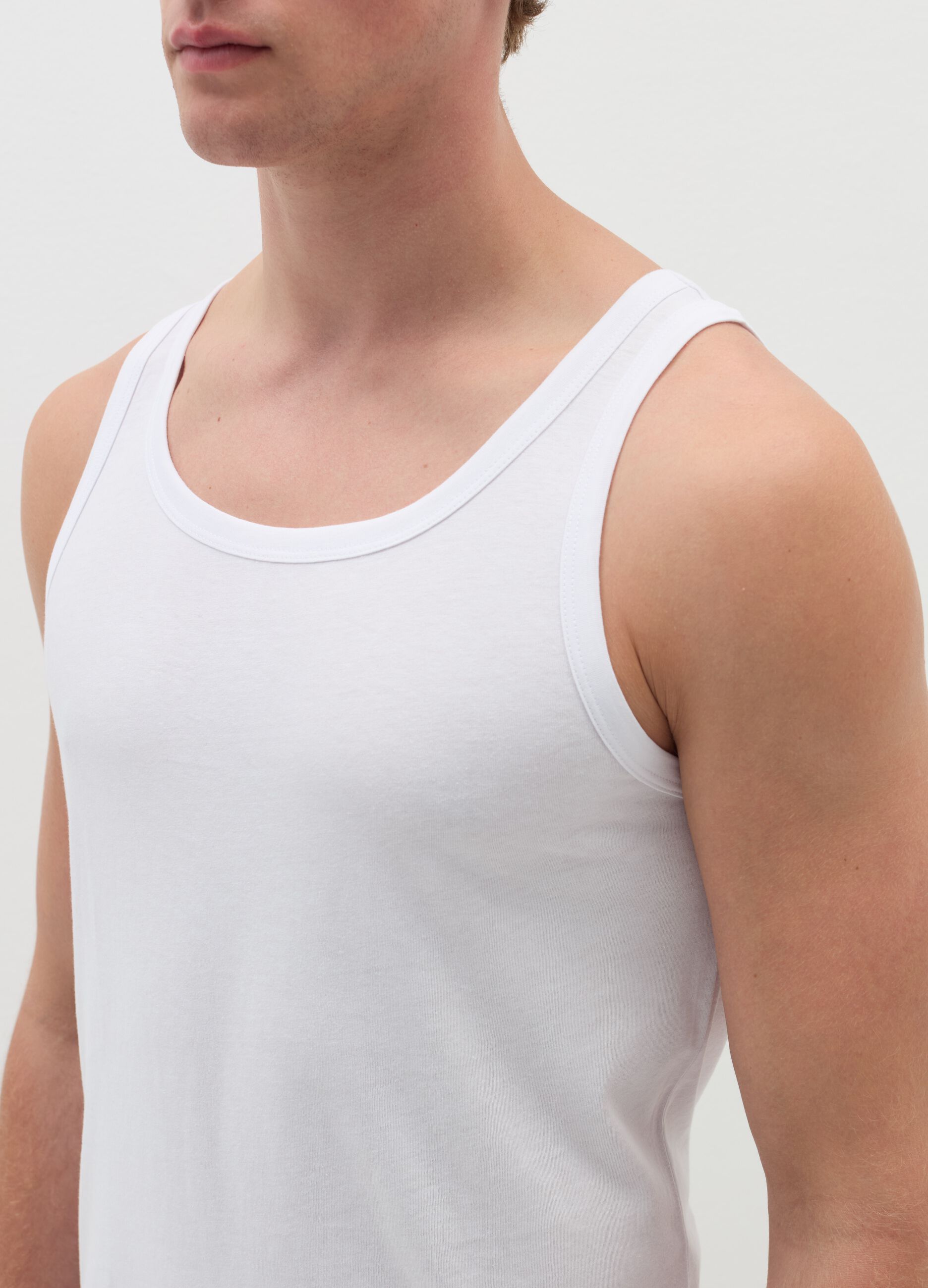 Two-pack racerback vests in solid colour organic cotton