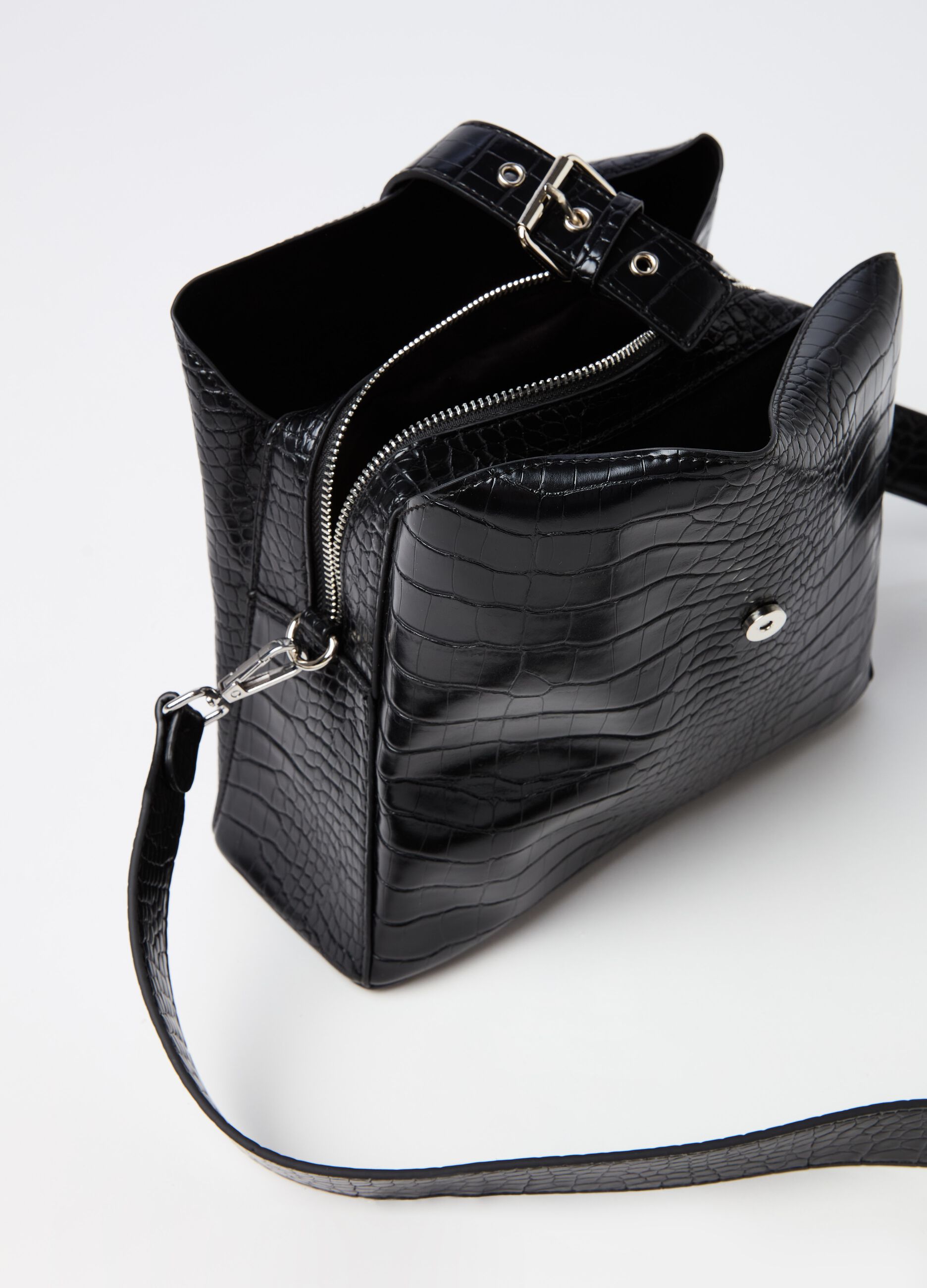 Animal-effect bucket bag