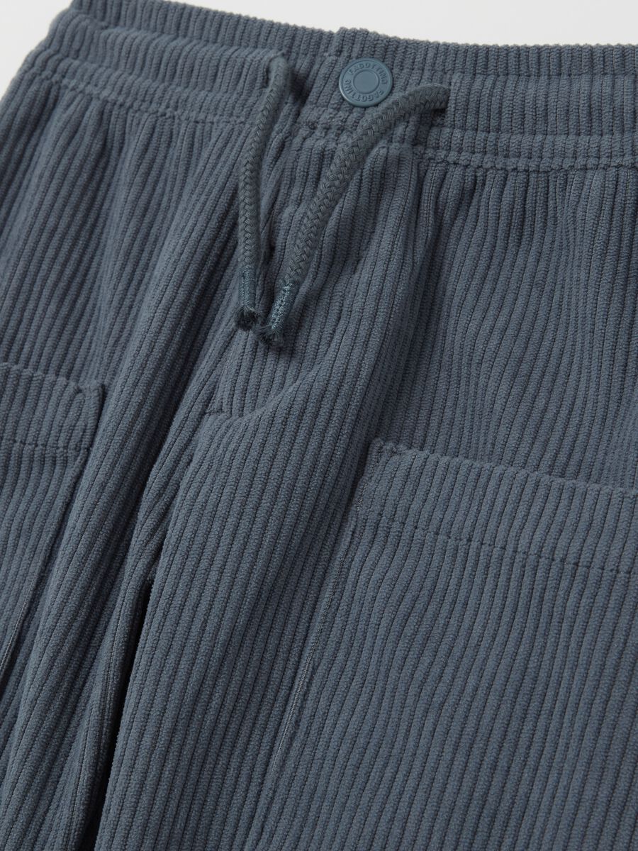 Corduroy jogger trousers with pockets_2