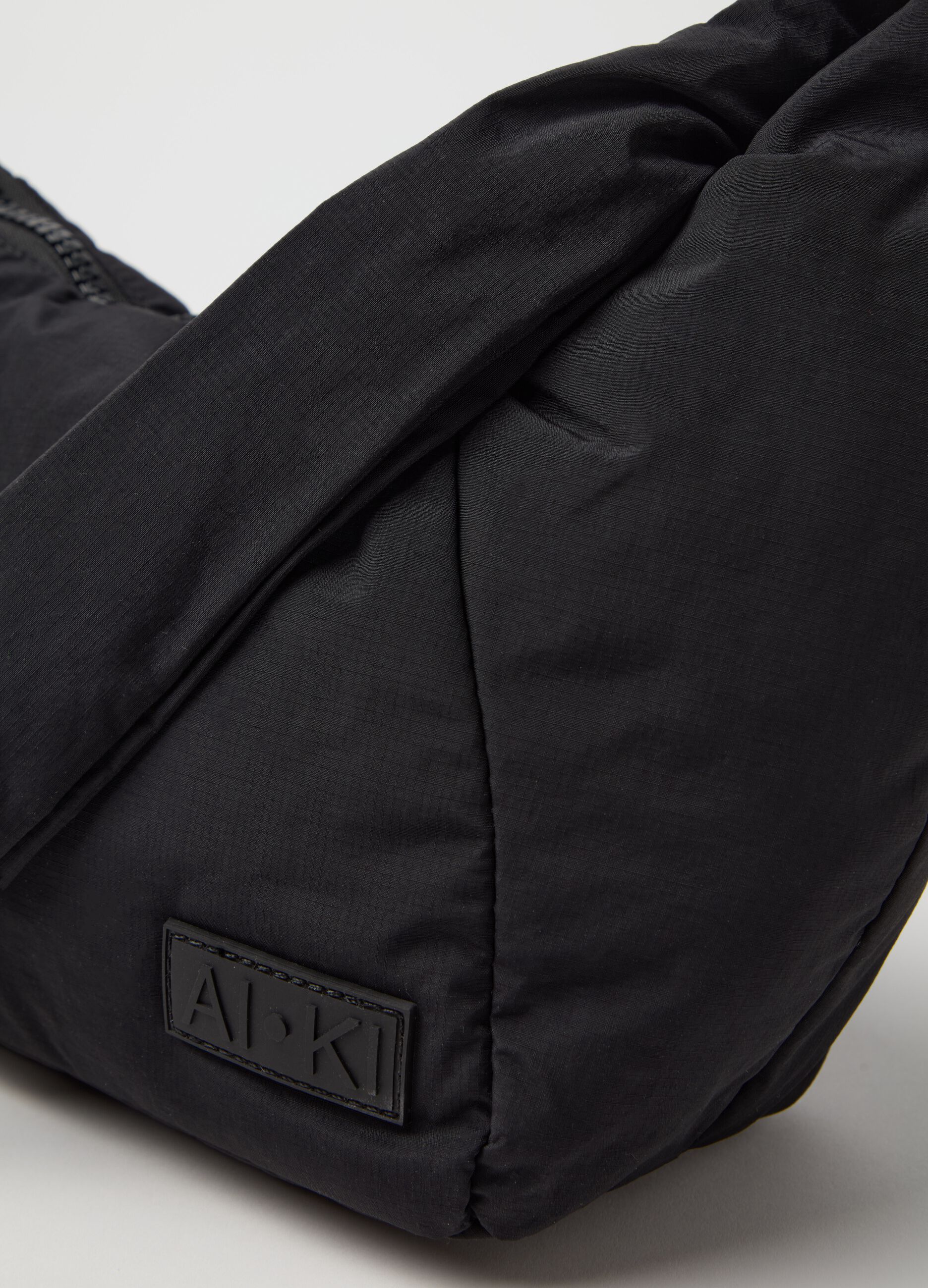 AI•KI padded bag