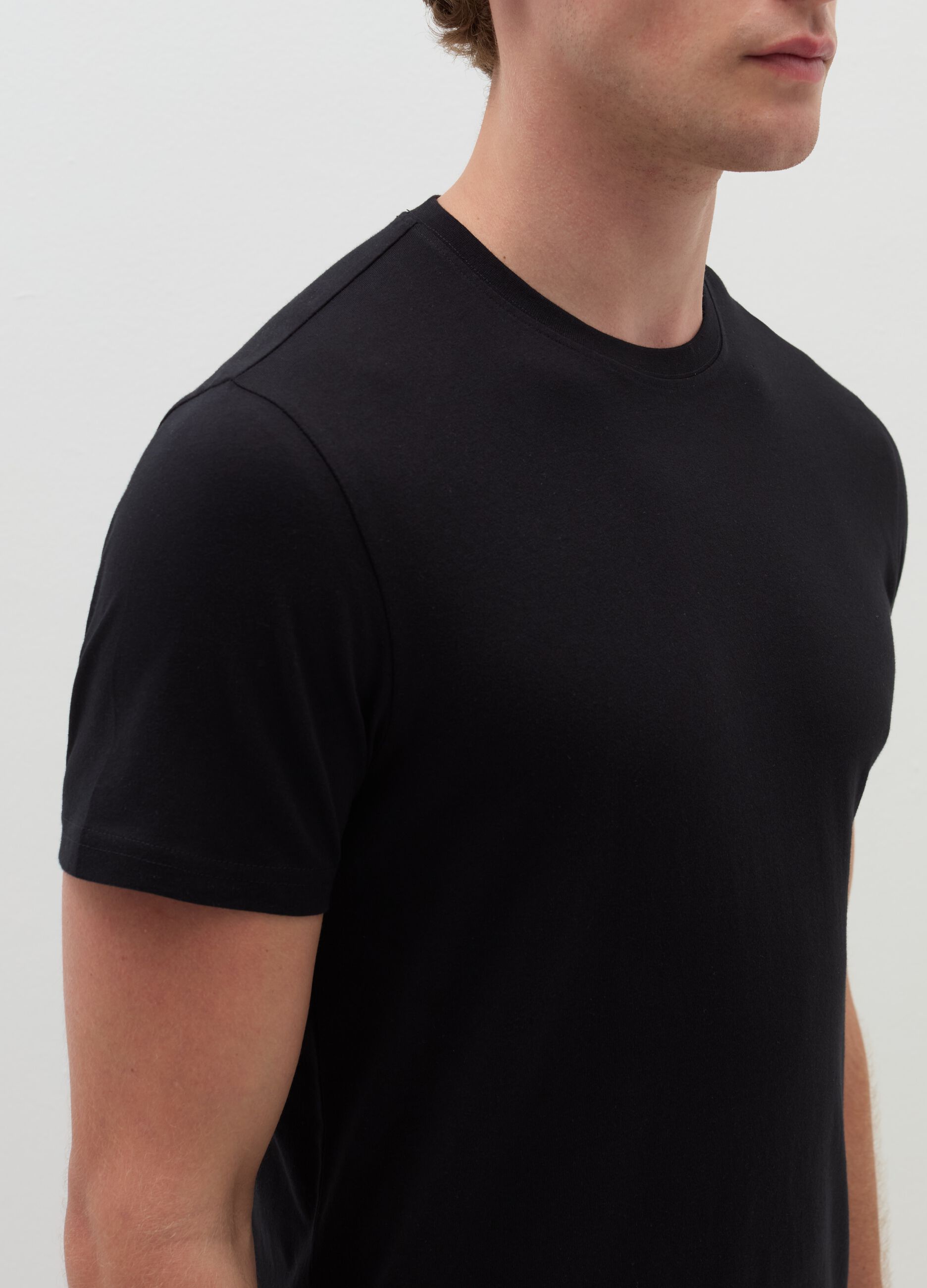 Organic cotton undershirt with round neck