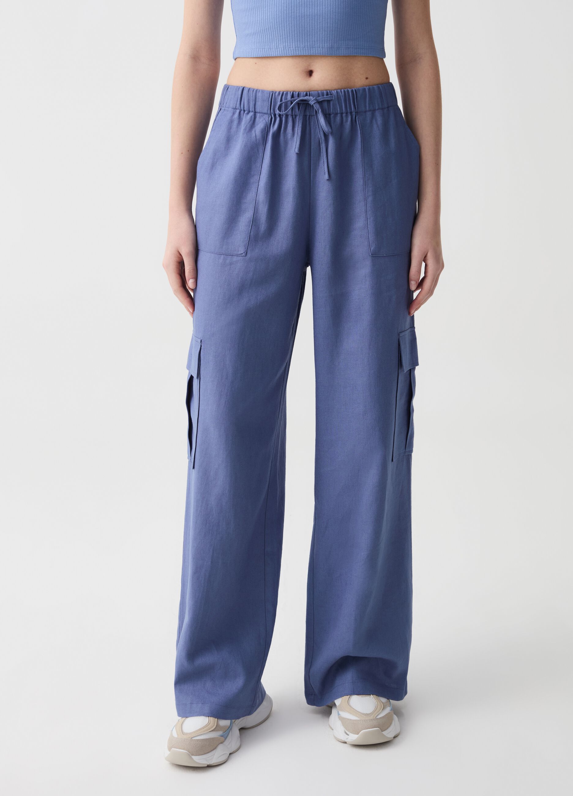 Cargo trousers in linen and viscose
