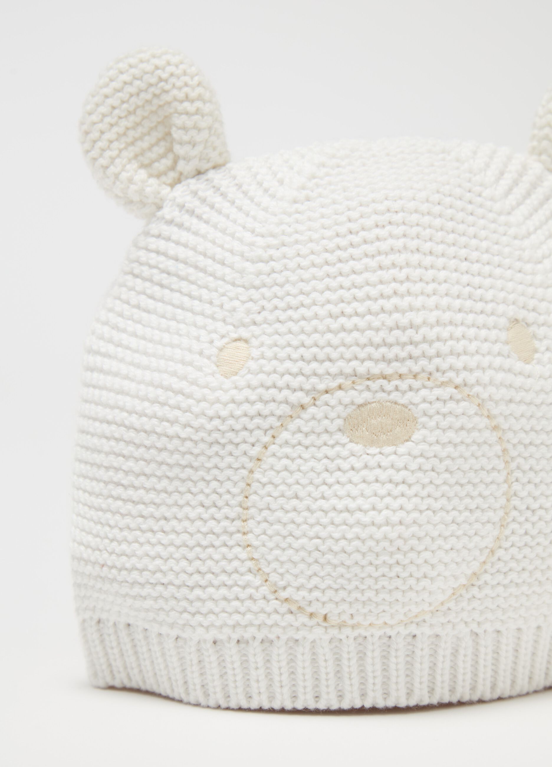 Hat with ears and teddy bear embroidery