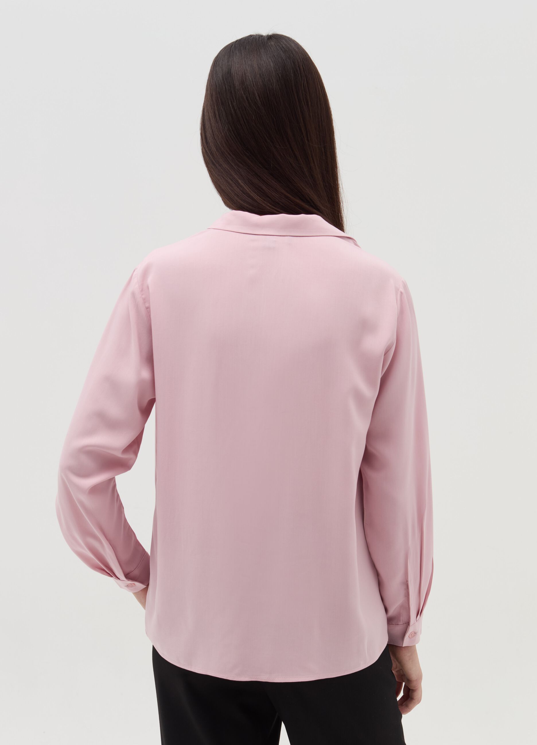 Blouse with polo neckline and long sleeves