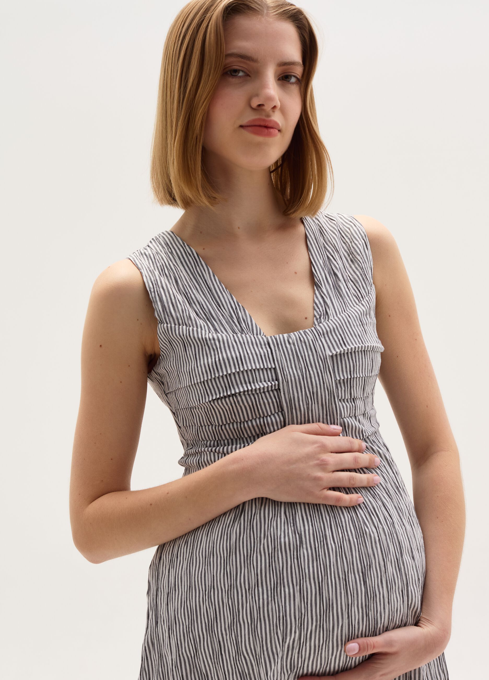 Maternity dress with thin stripes