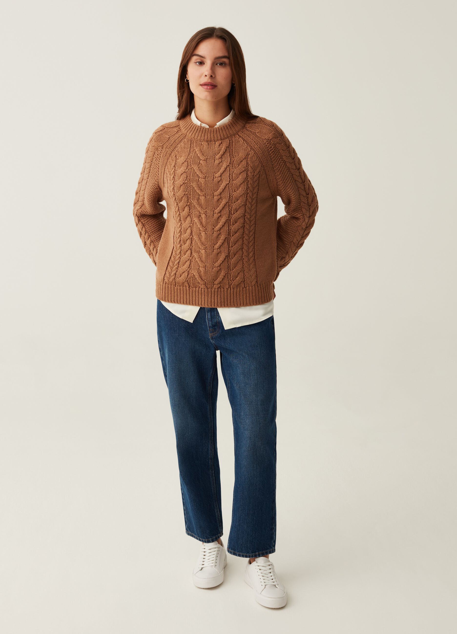 Pullover with cable-knit design