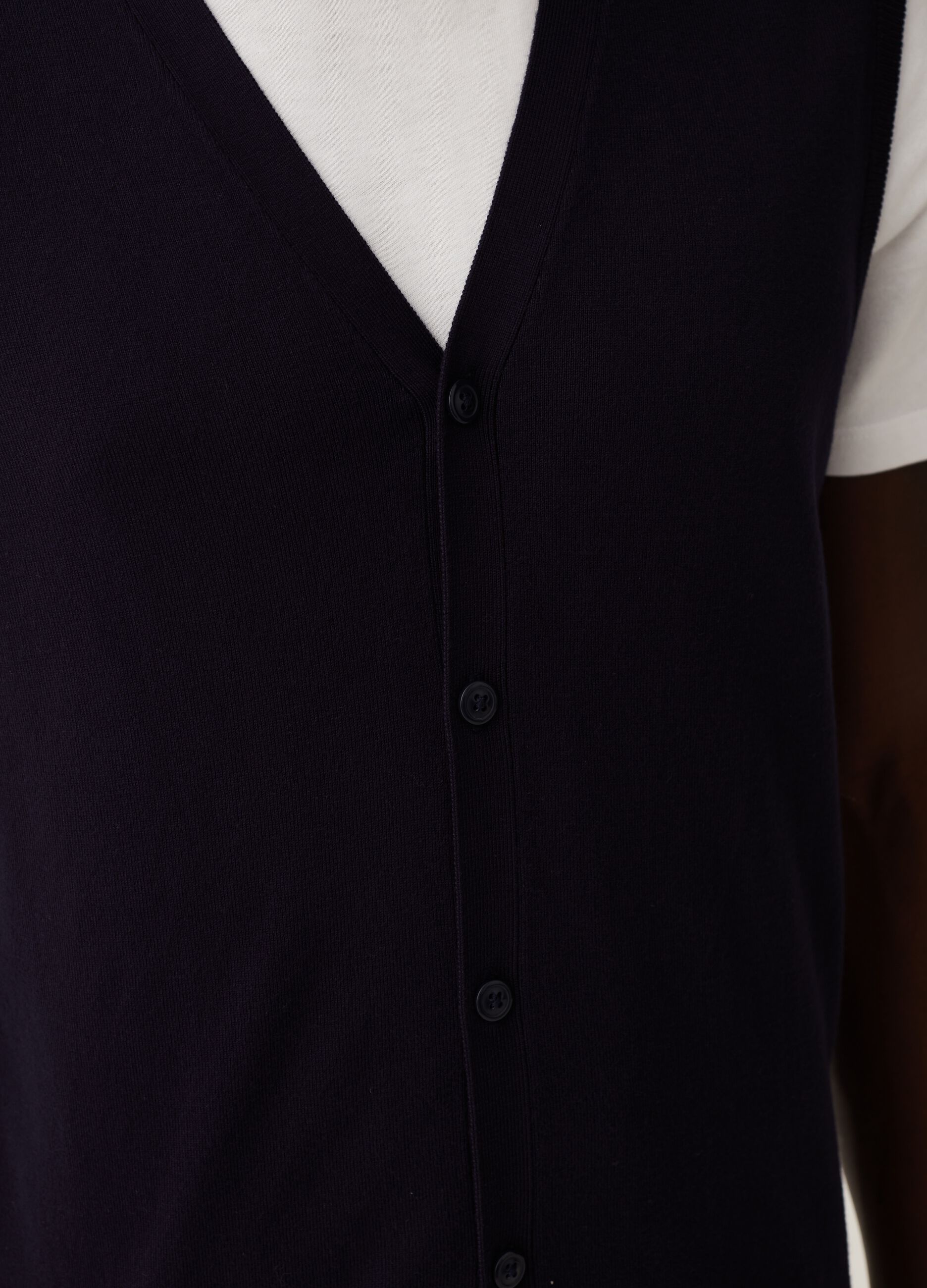 V-neck waistcoat