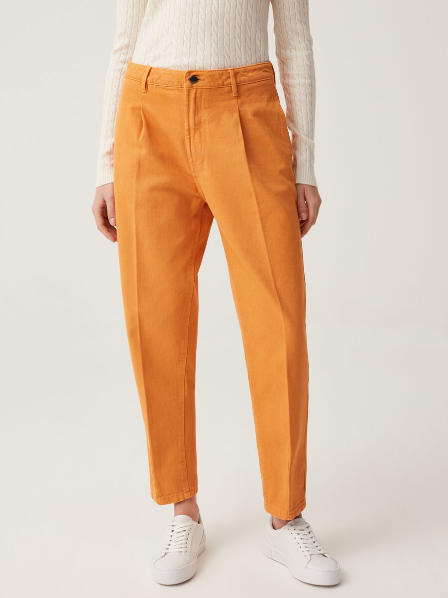 Cigarette trousers with darts_1