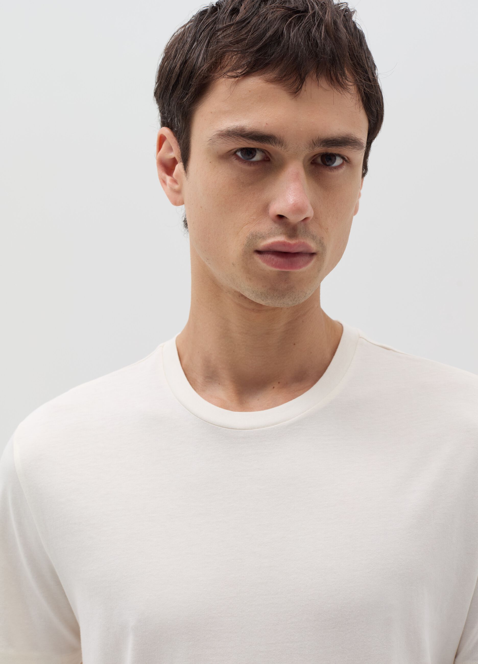 Cotton T-shirt with round neck