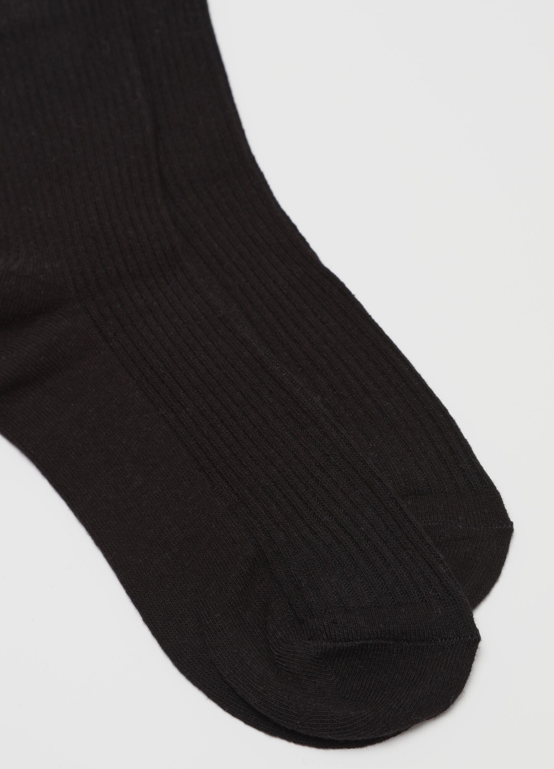 Long socks with ribbed leg