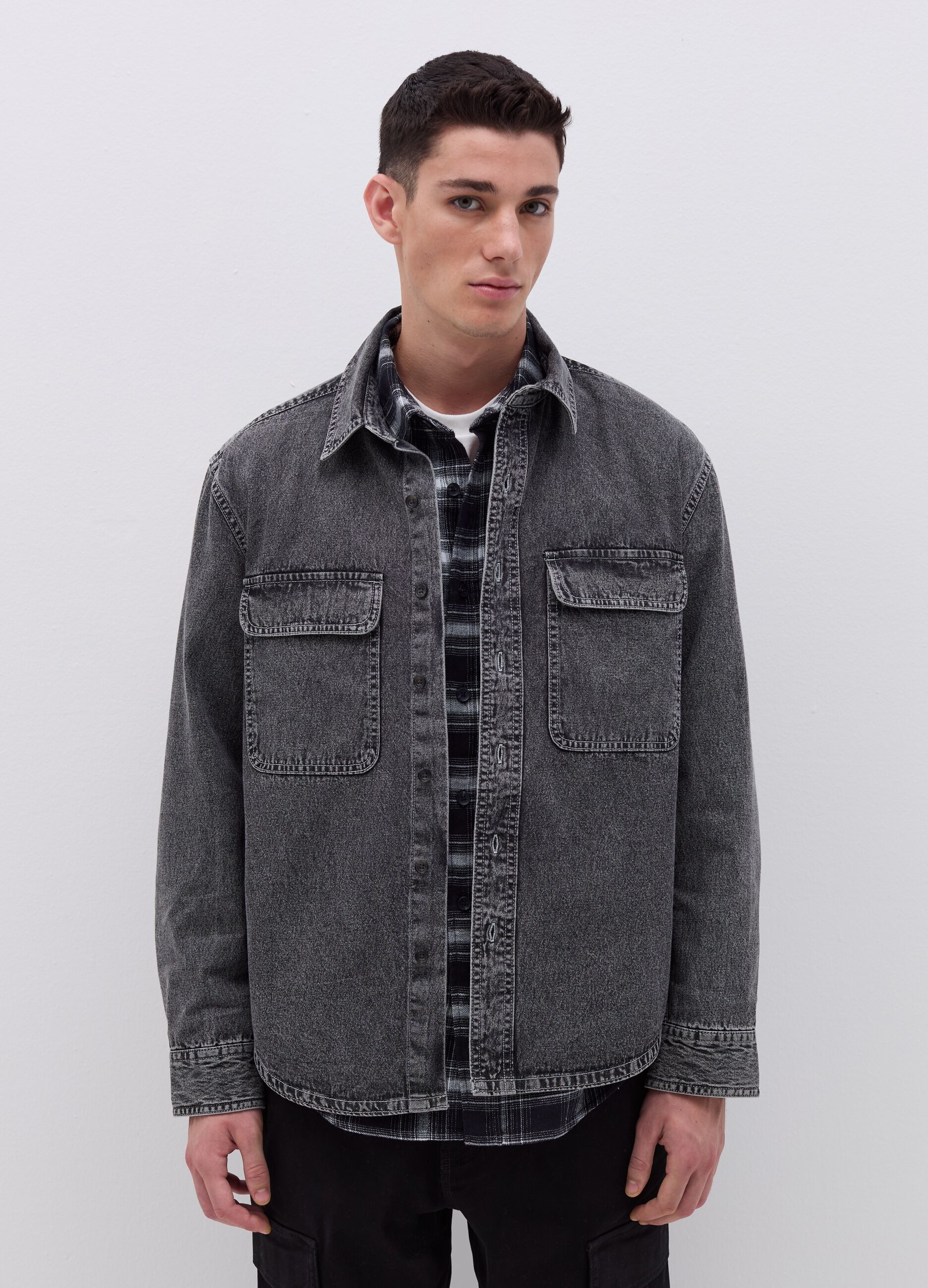 Acid wash denim shirt with pockets