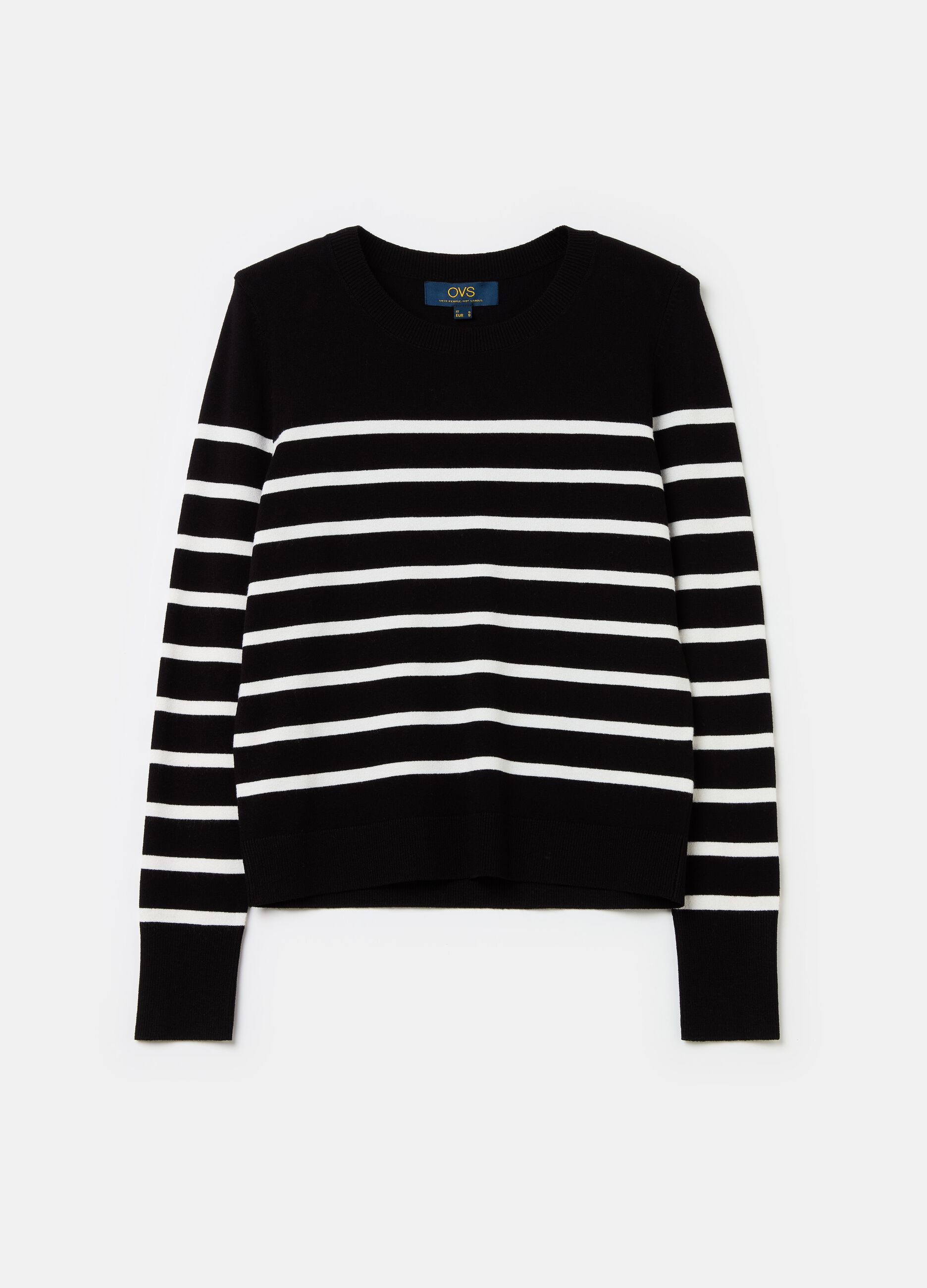 Long-sleeved striped knit shirt