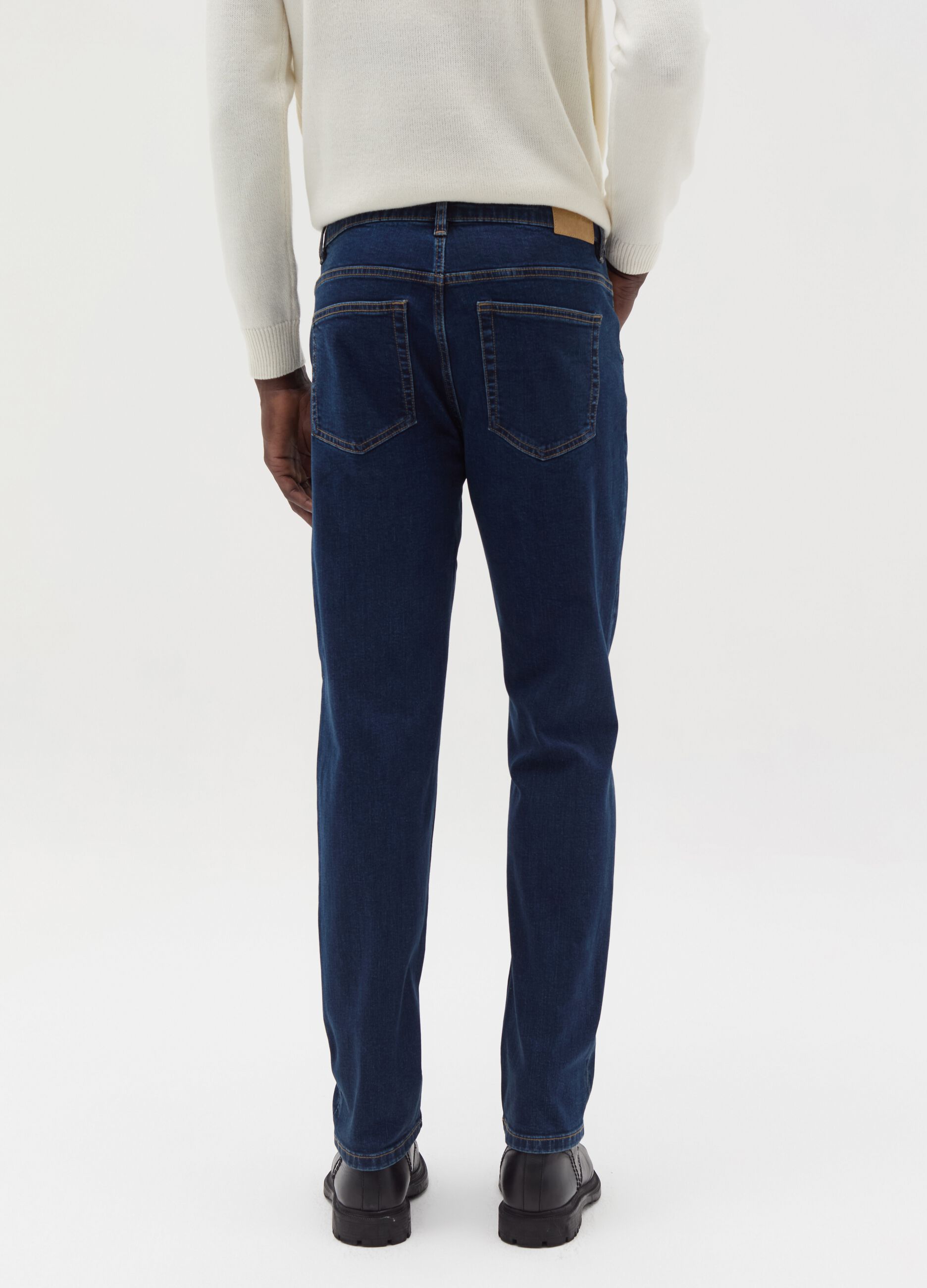 Slim-fit jeans with five pockets