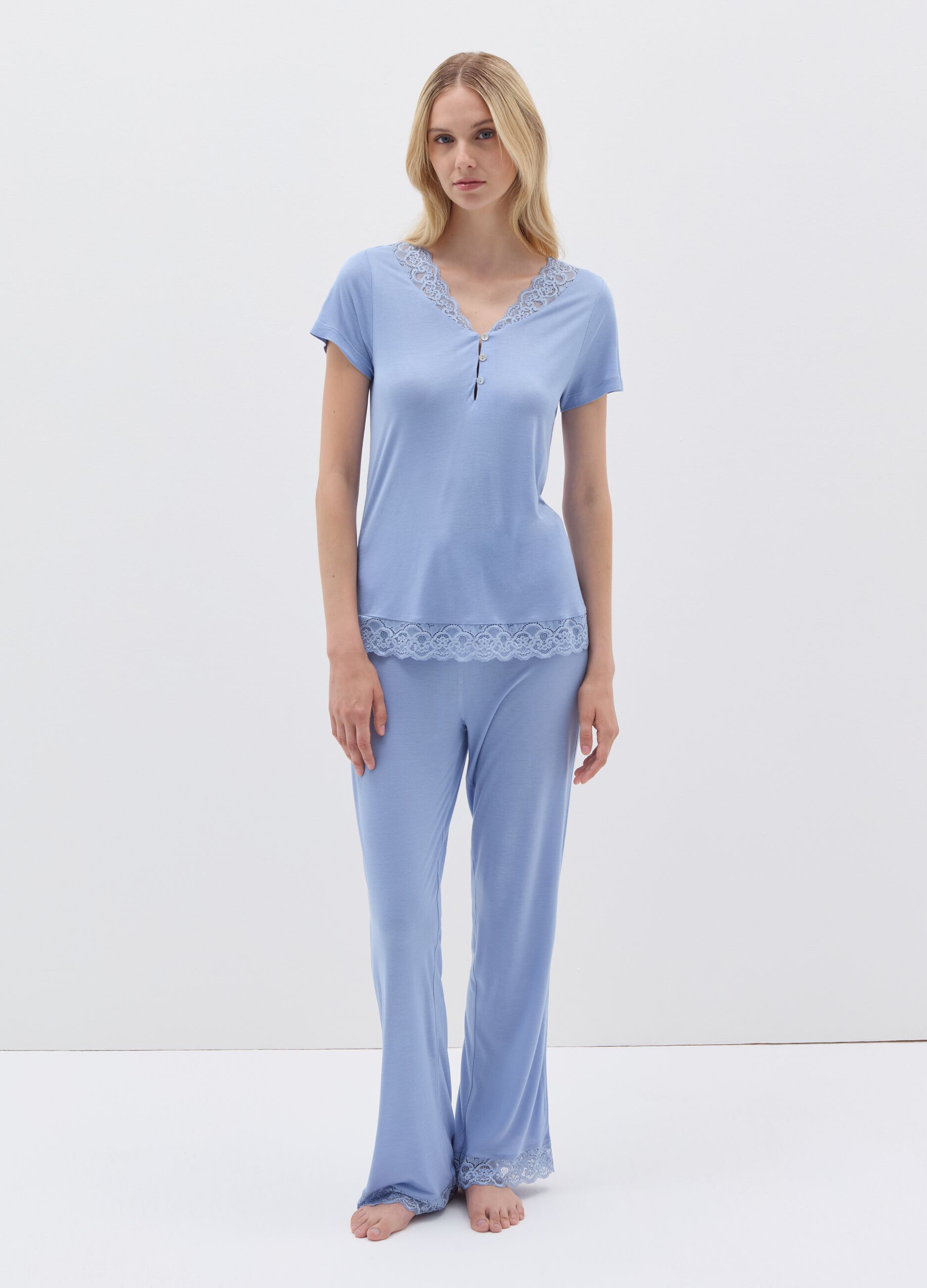 Pyjama top in viscose with short sleeves