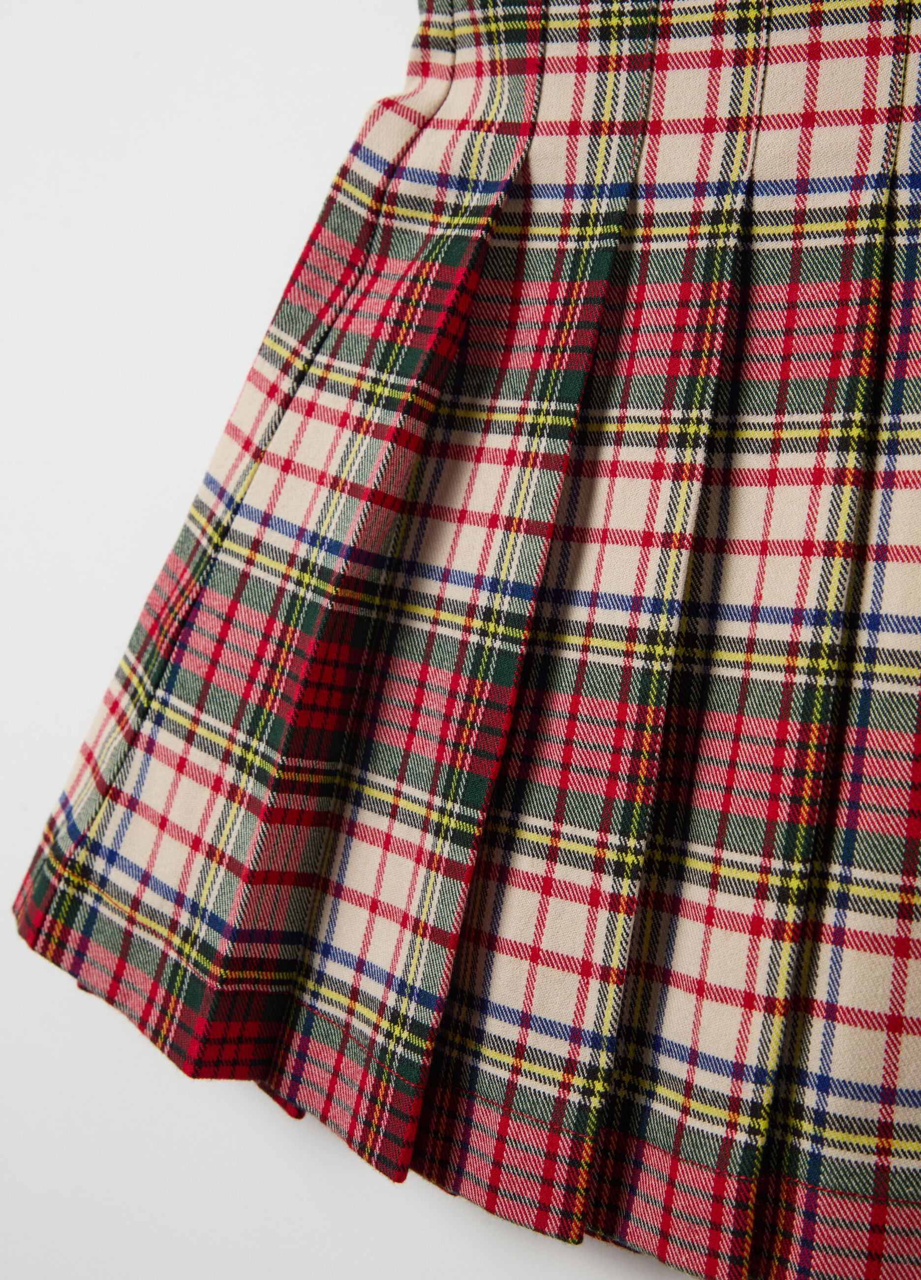 Pleated skirt with tartan pattern